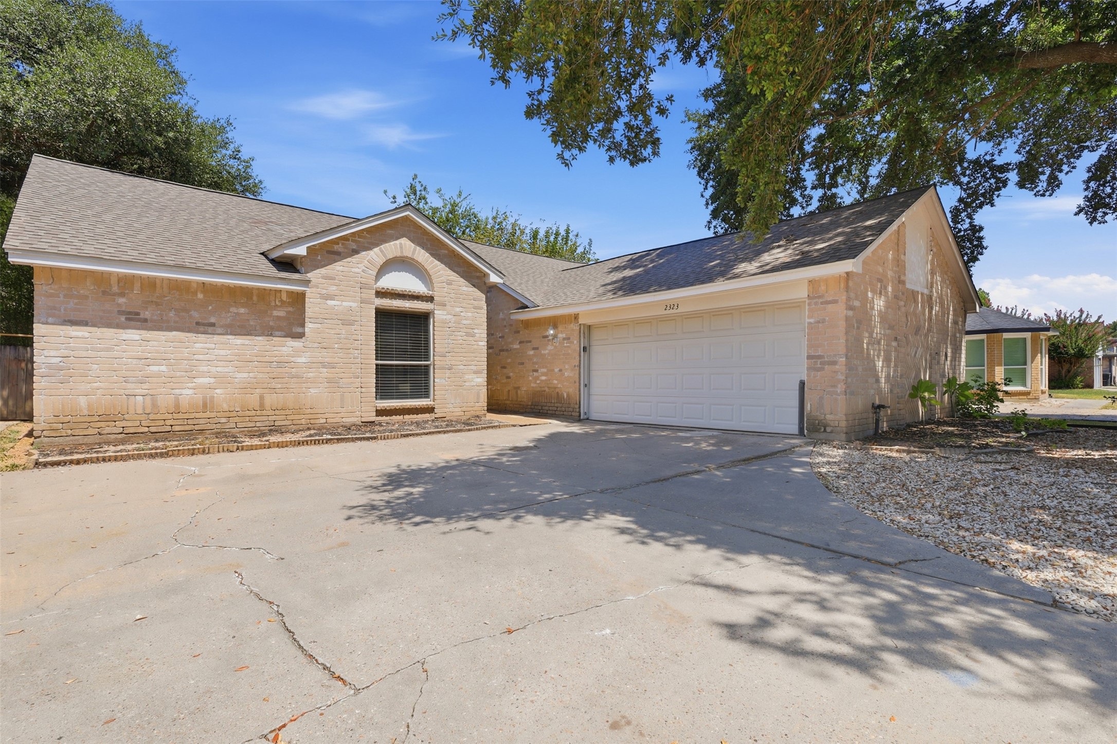 2323 Piddler Drive Property Photo 2