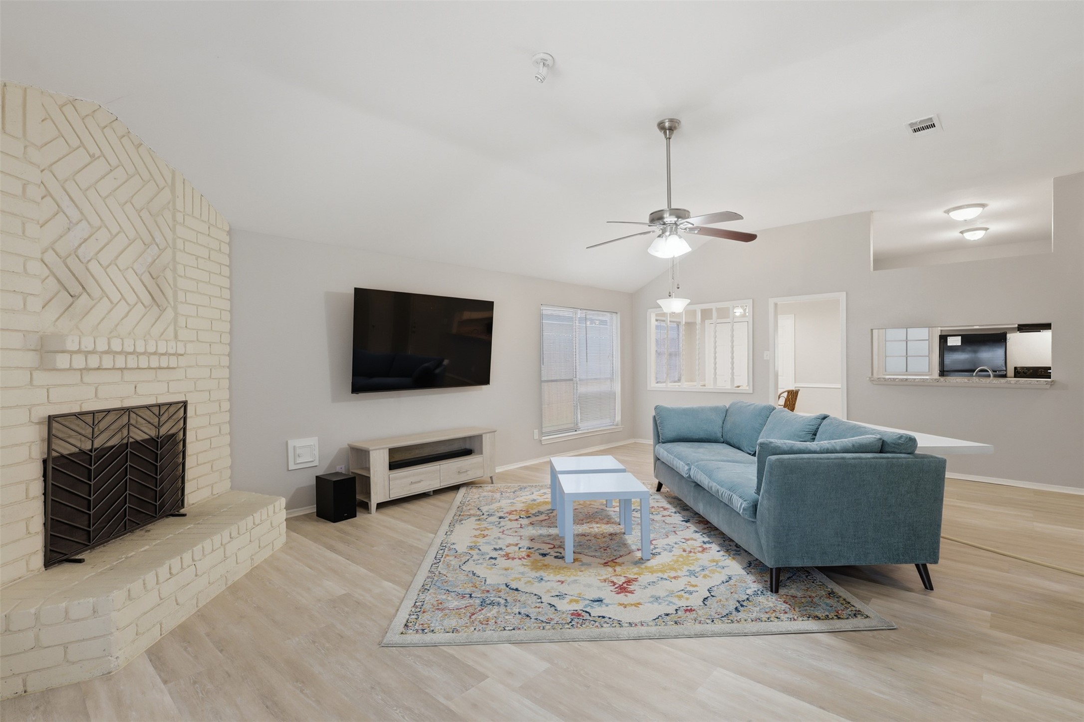2323 Piddler Drive Property Photo 4