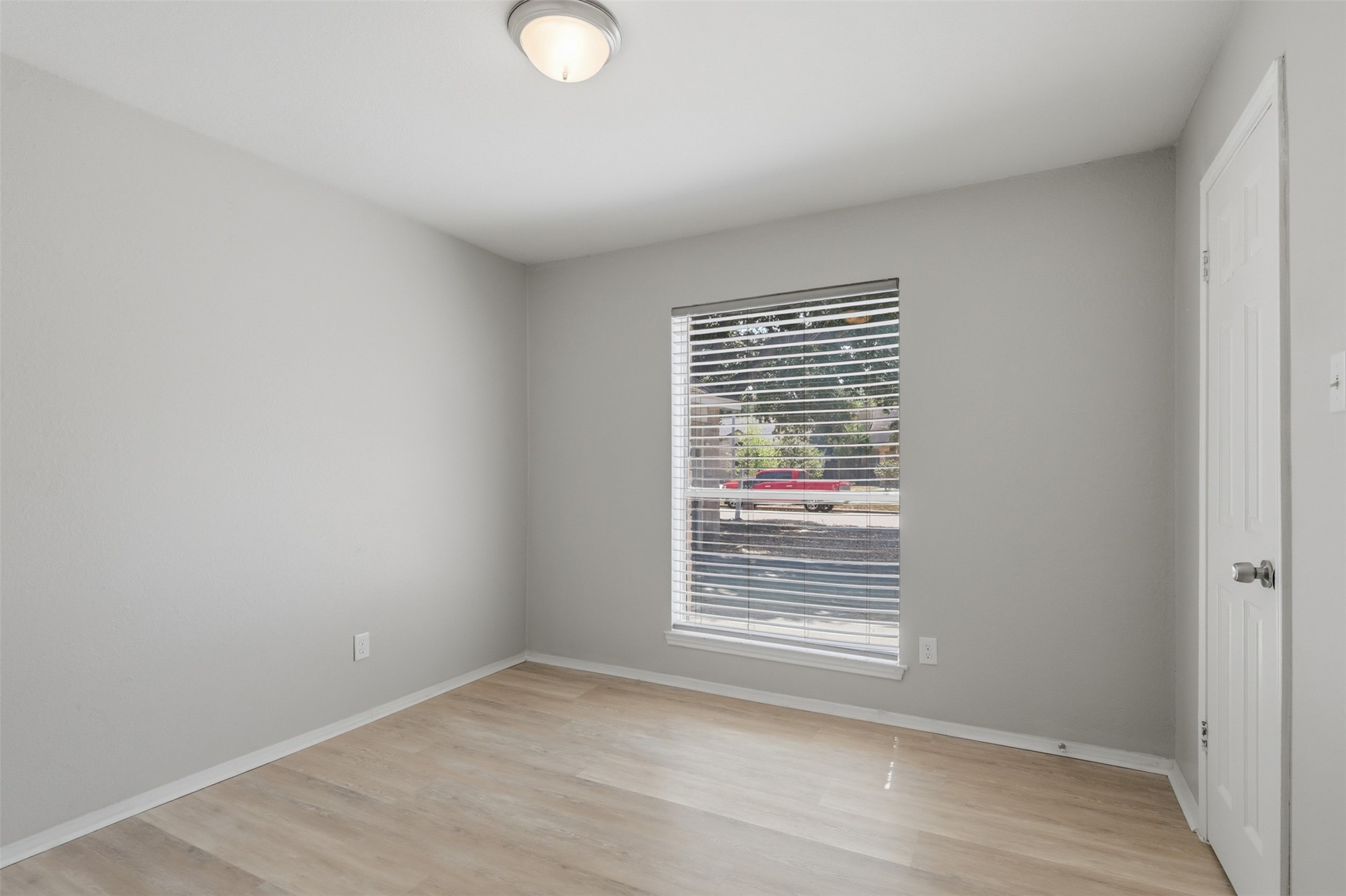 2323 Piddler Drive Property Photo 16