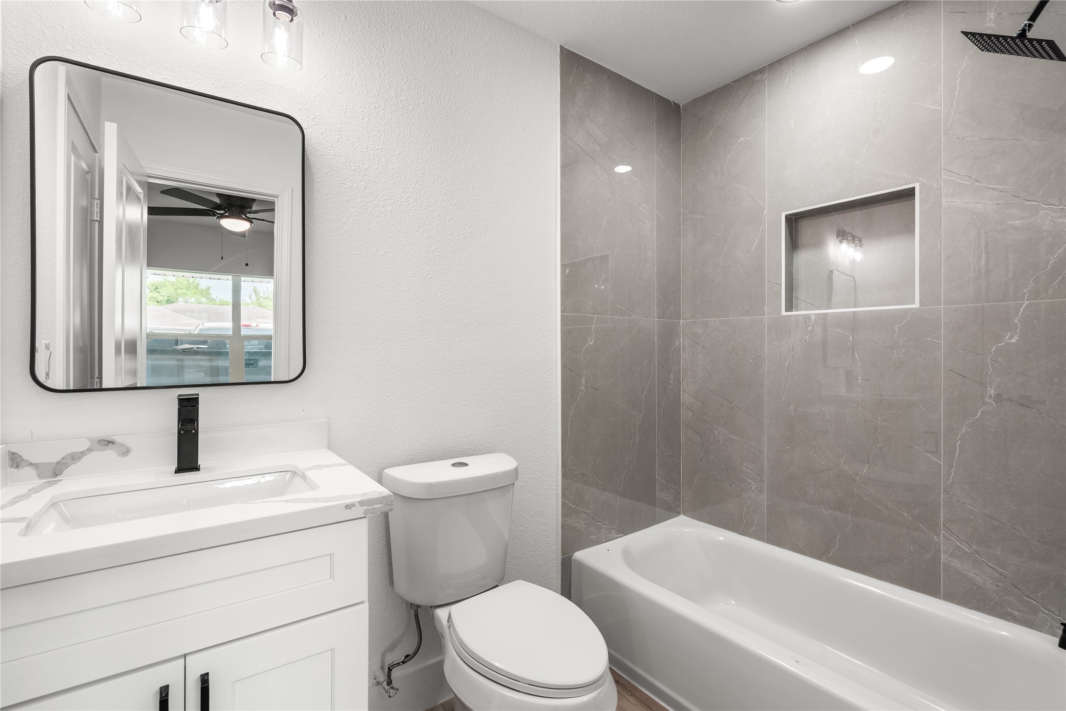 3048 Briarwick Lane Property Photo 19