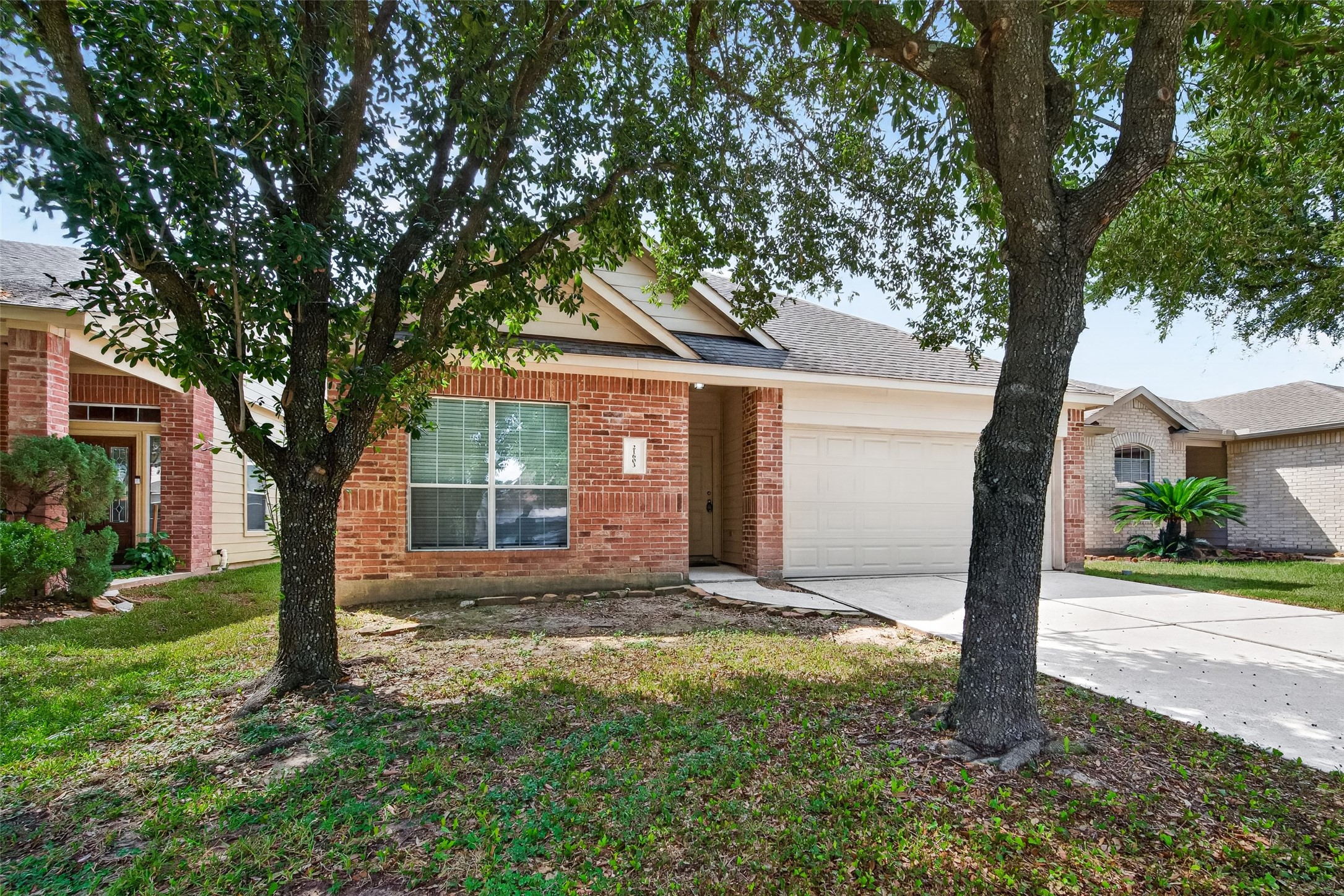 21603 Falvel Sunrise Court Property Photo 2
