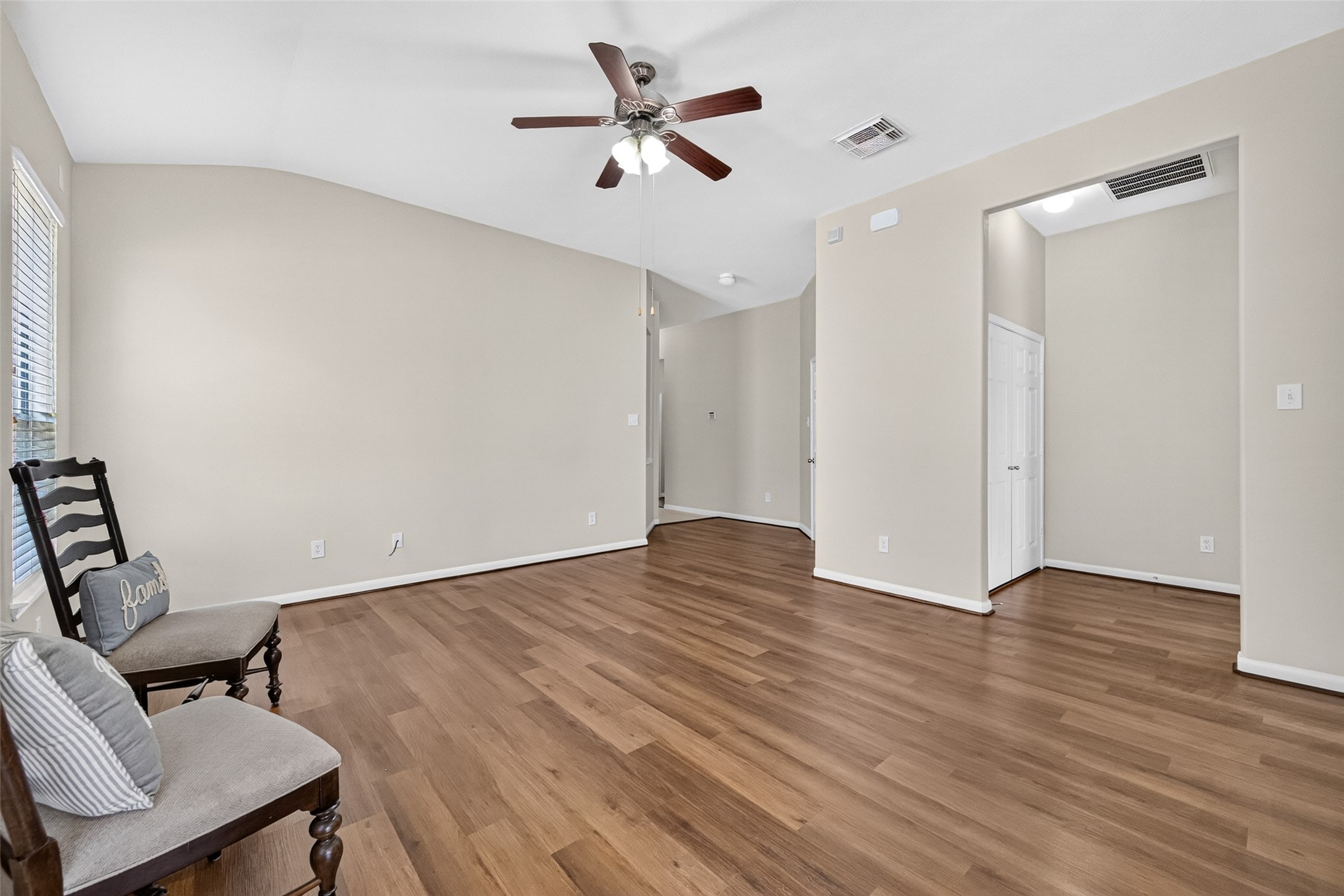 21603 Falvel Sunrise Court Property Photo 9