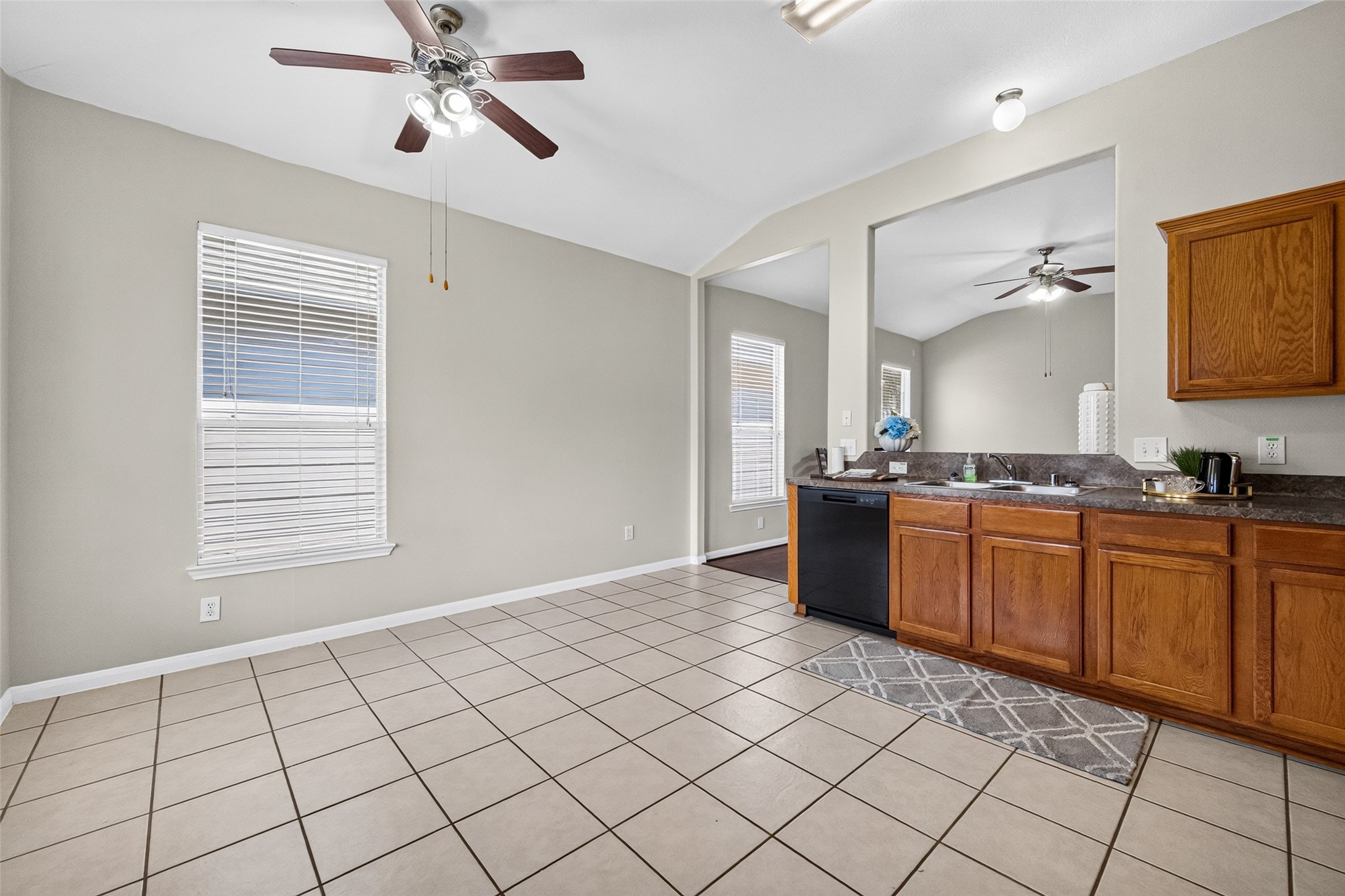 21603 Falvel Sunrise Court Property Photo 17