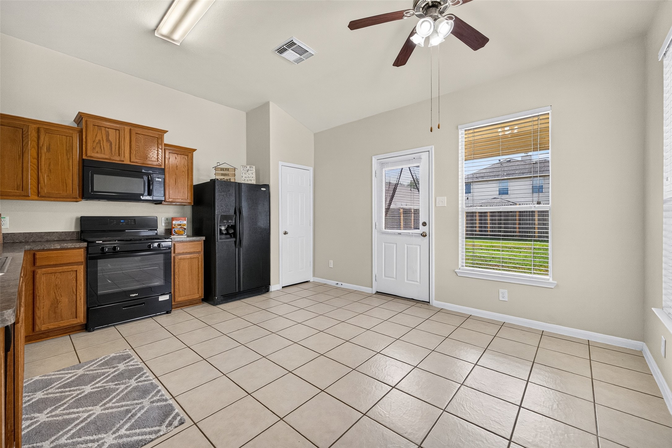 21603 Falvel Sunrise Court Property Photo 20