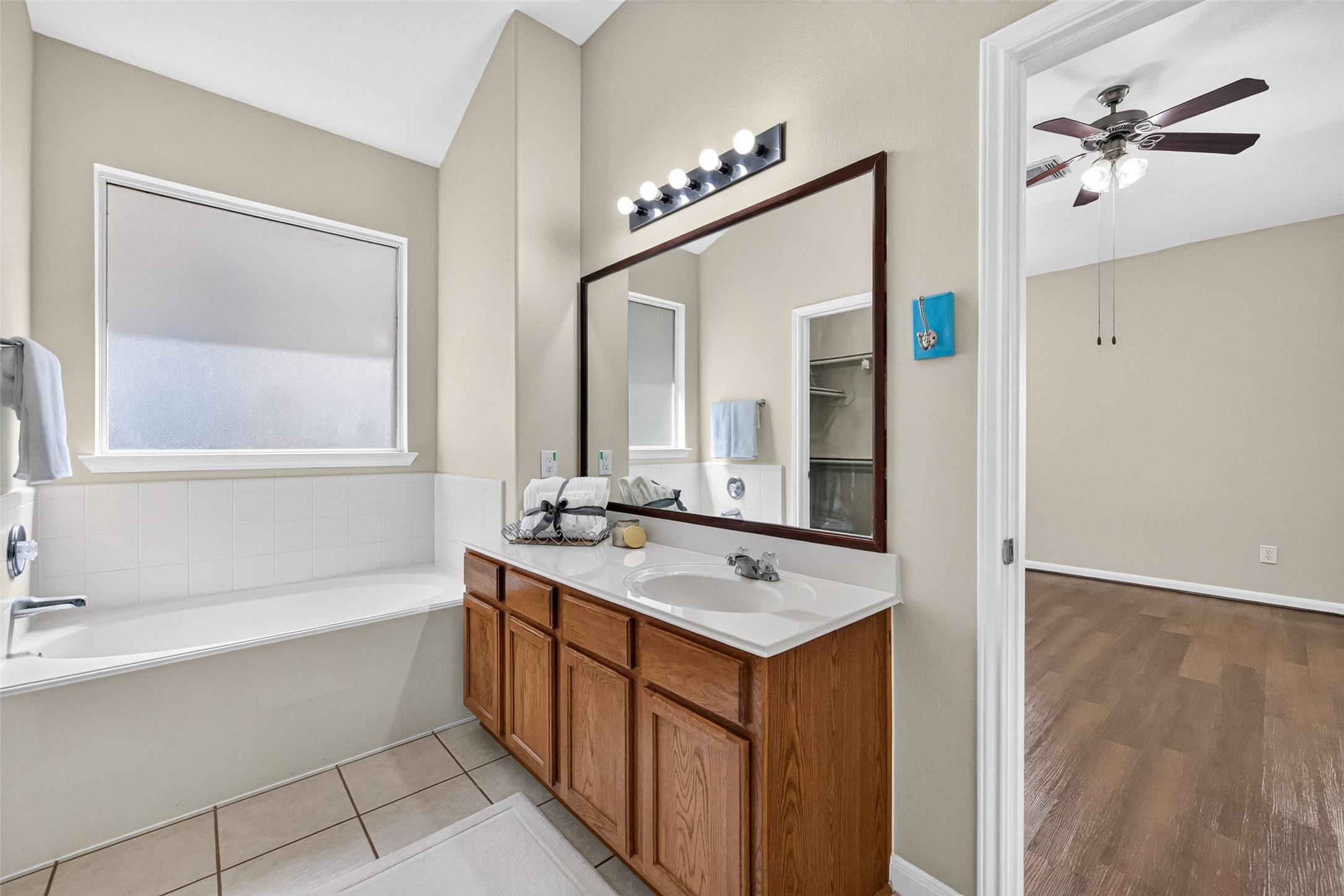 21603 Falvel Sunrise Court Property Photo 36