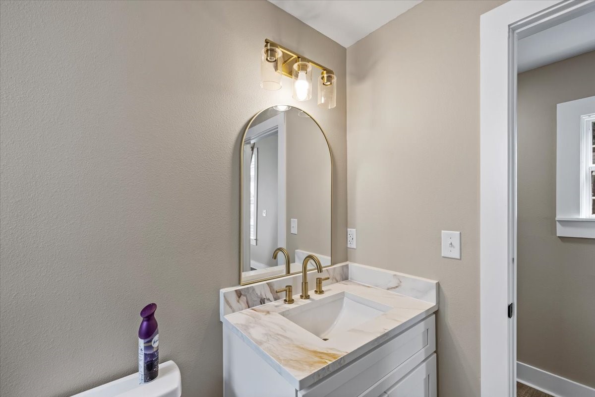 1722 - 1724 Winnie Street Property Photo 26