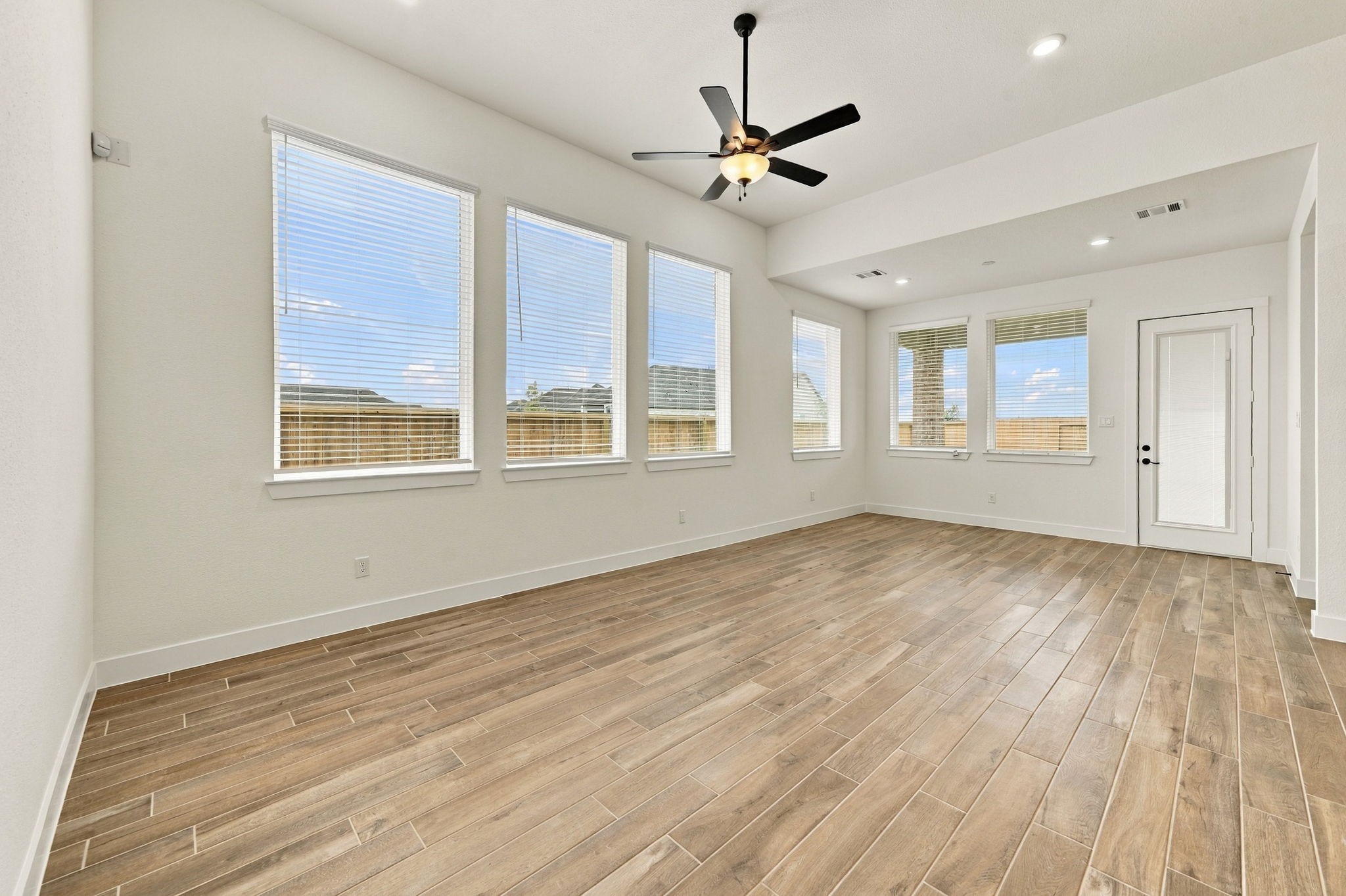 532 Deep Sands Drive Property Photo 9