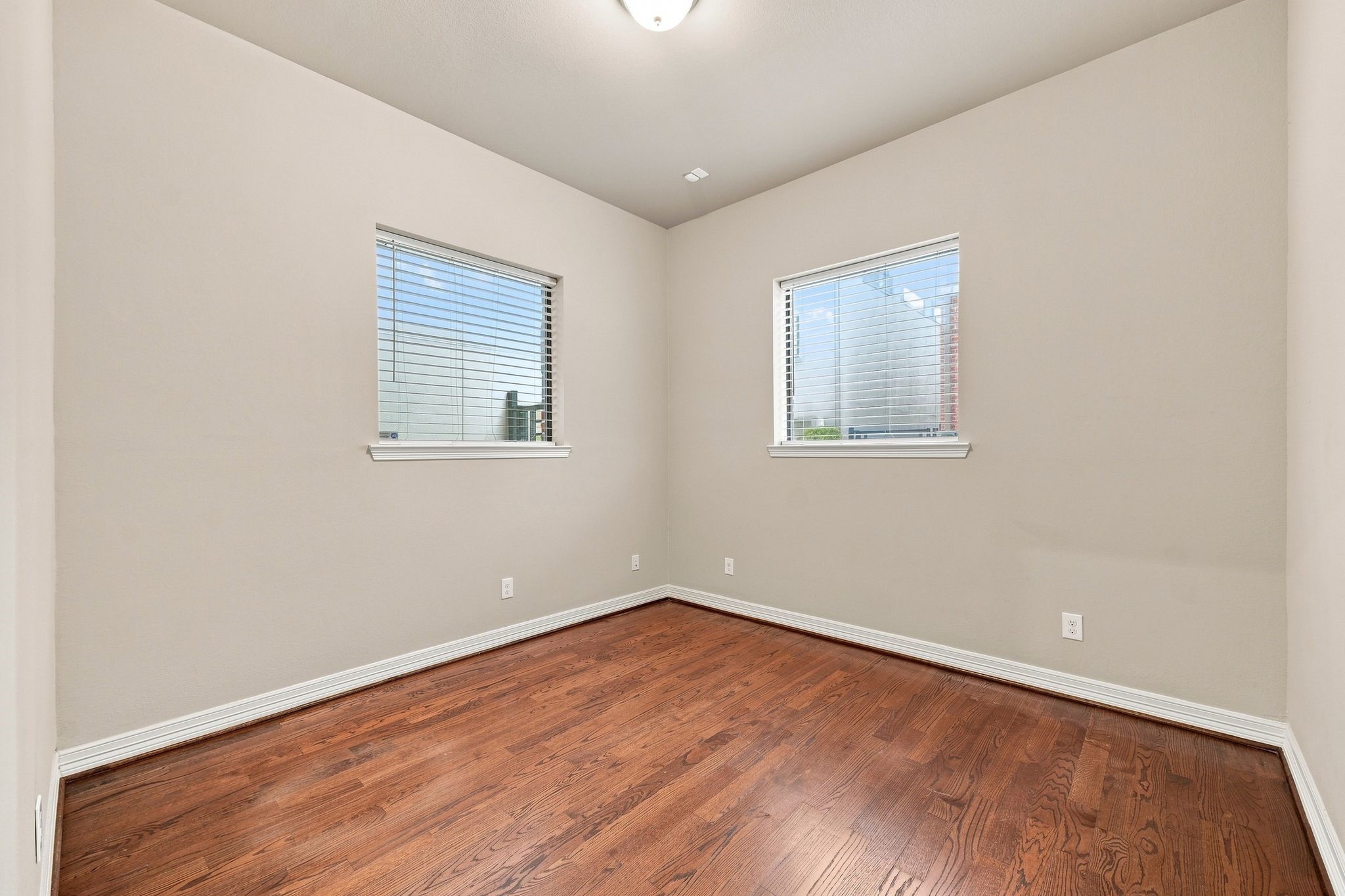 2422 Langston Street Property Photo 11