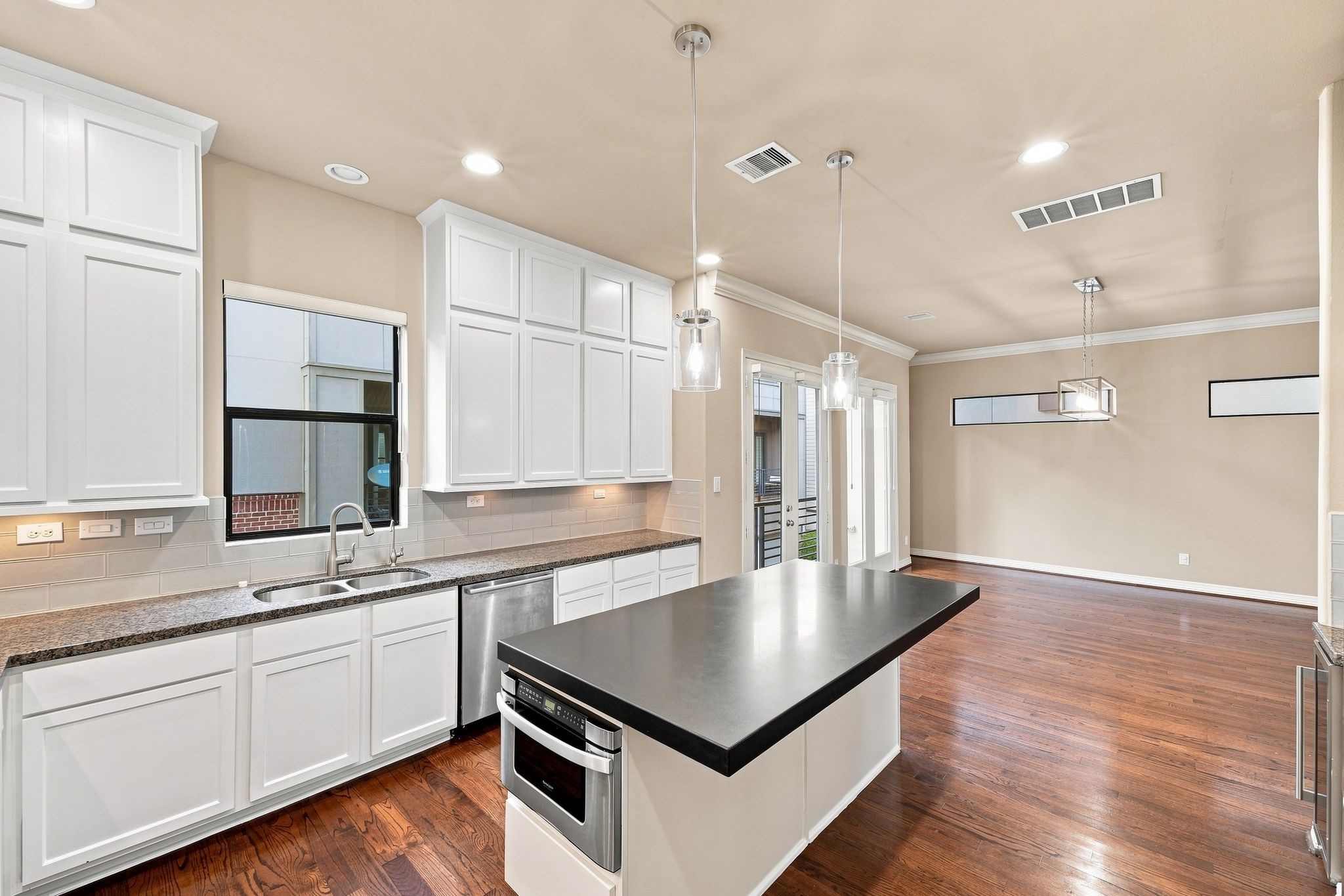 2422 Langston Street Property Photo 15