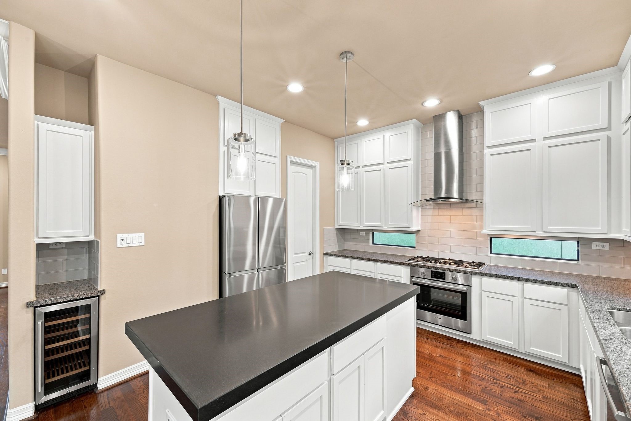 2422 Langston Street Property Photo 24