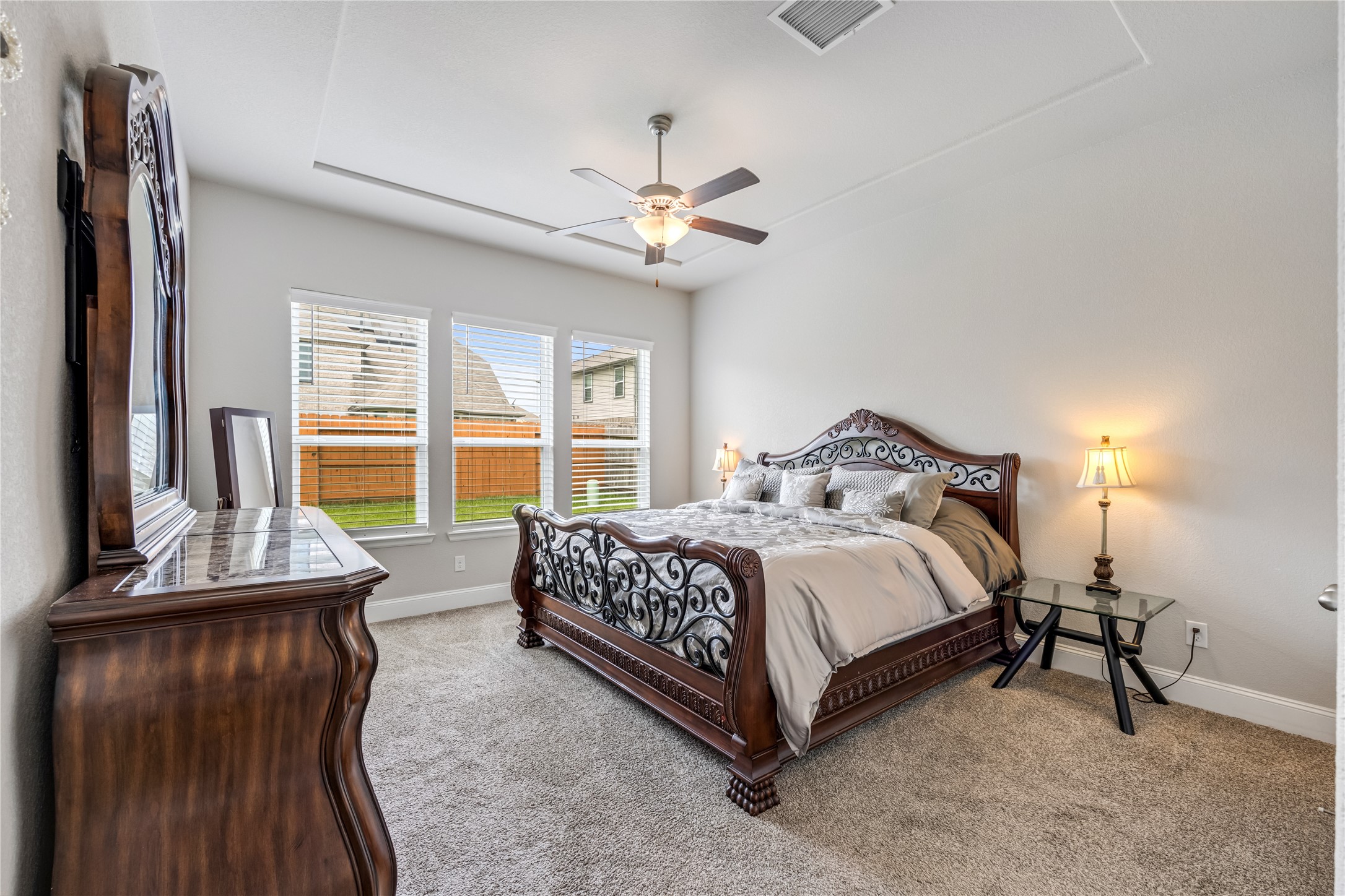 15811 Sunlit Falls Drive Property Photo 18