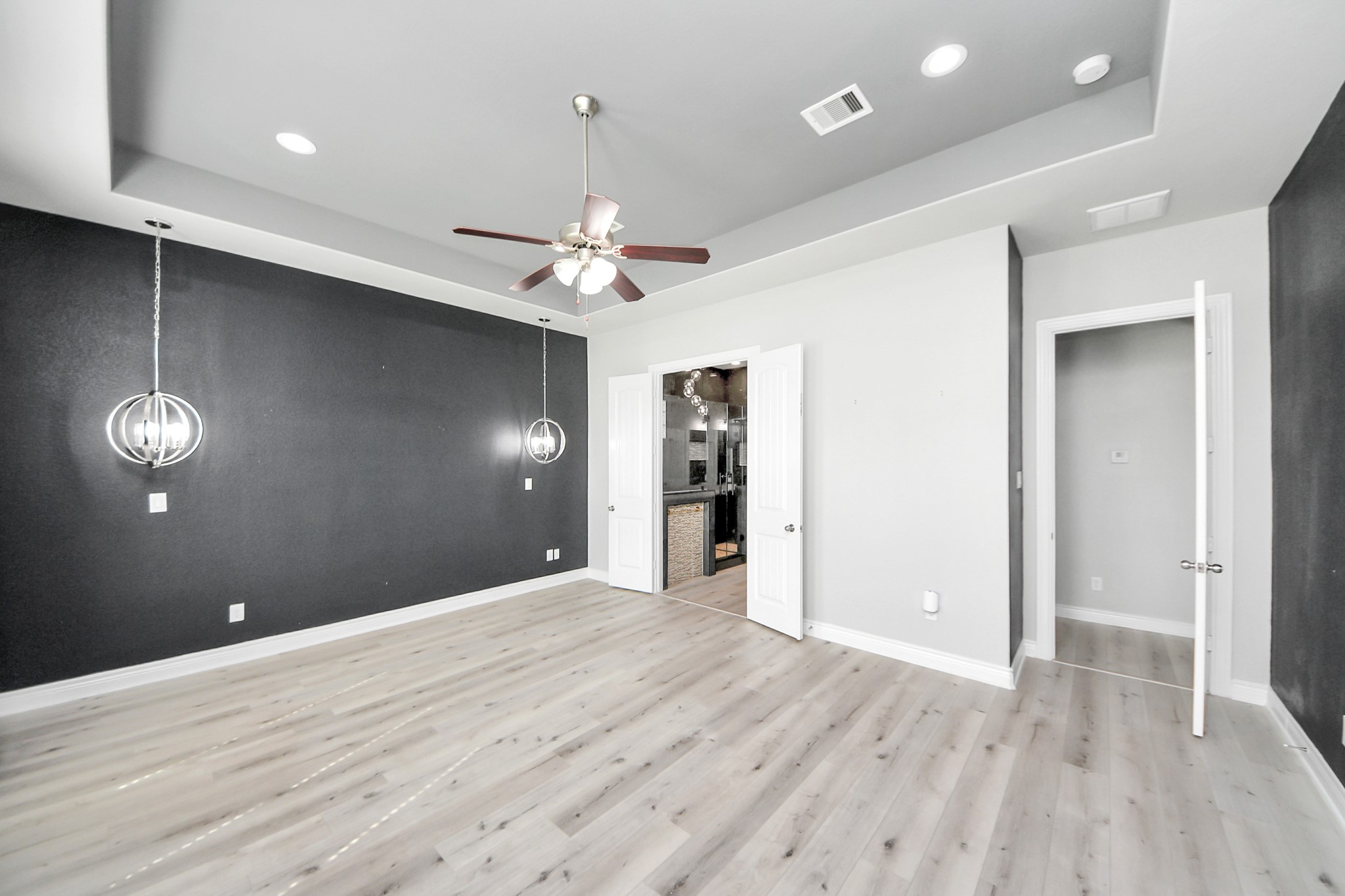 4914 Thunder Creek Lane Property Photo 18