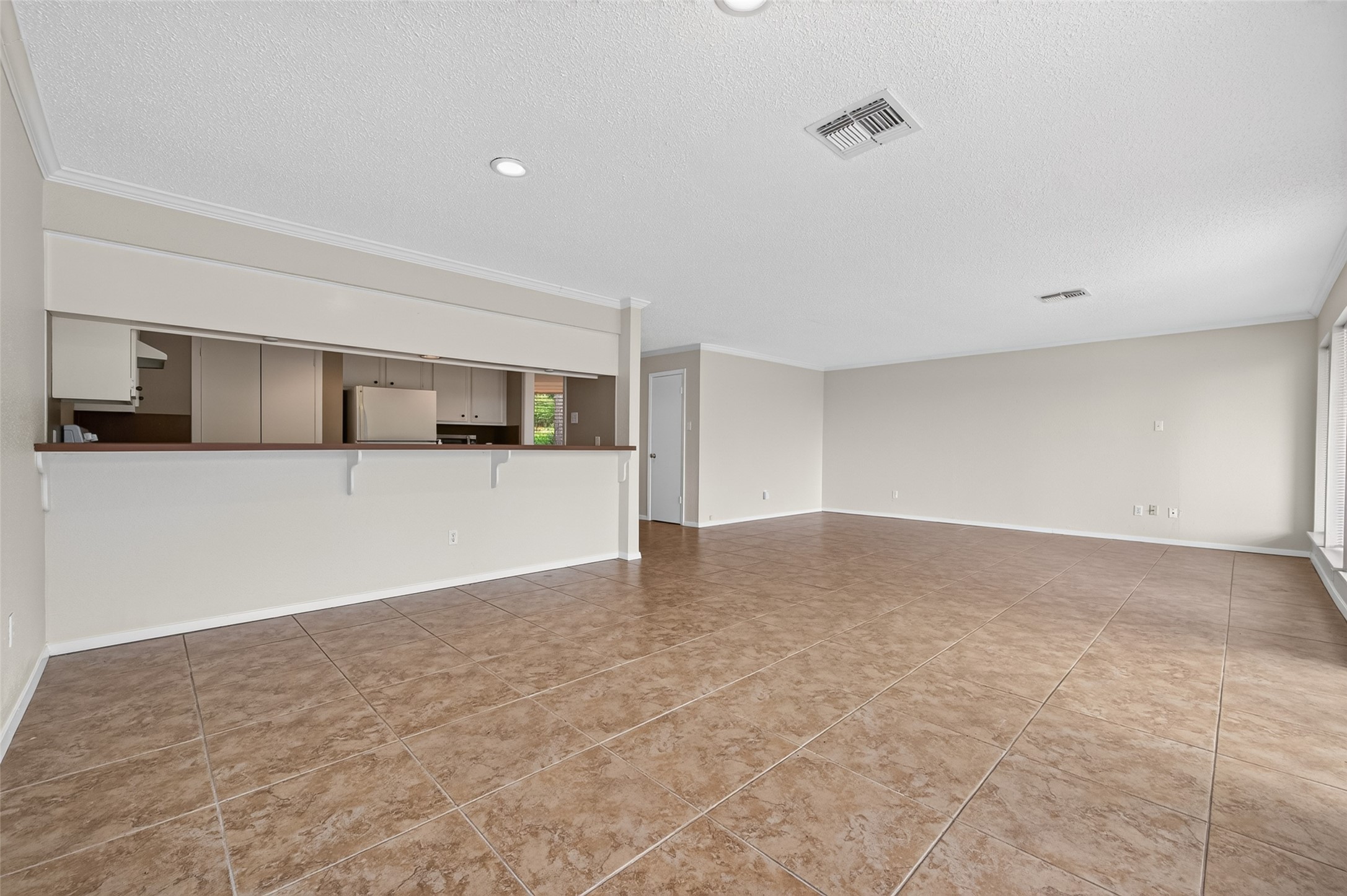 21 April Hill Property Photo 9