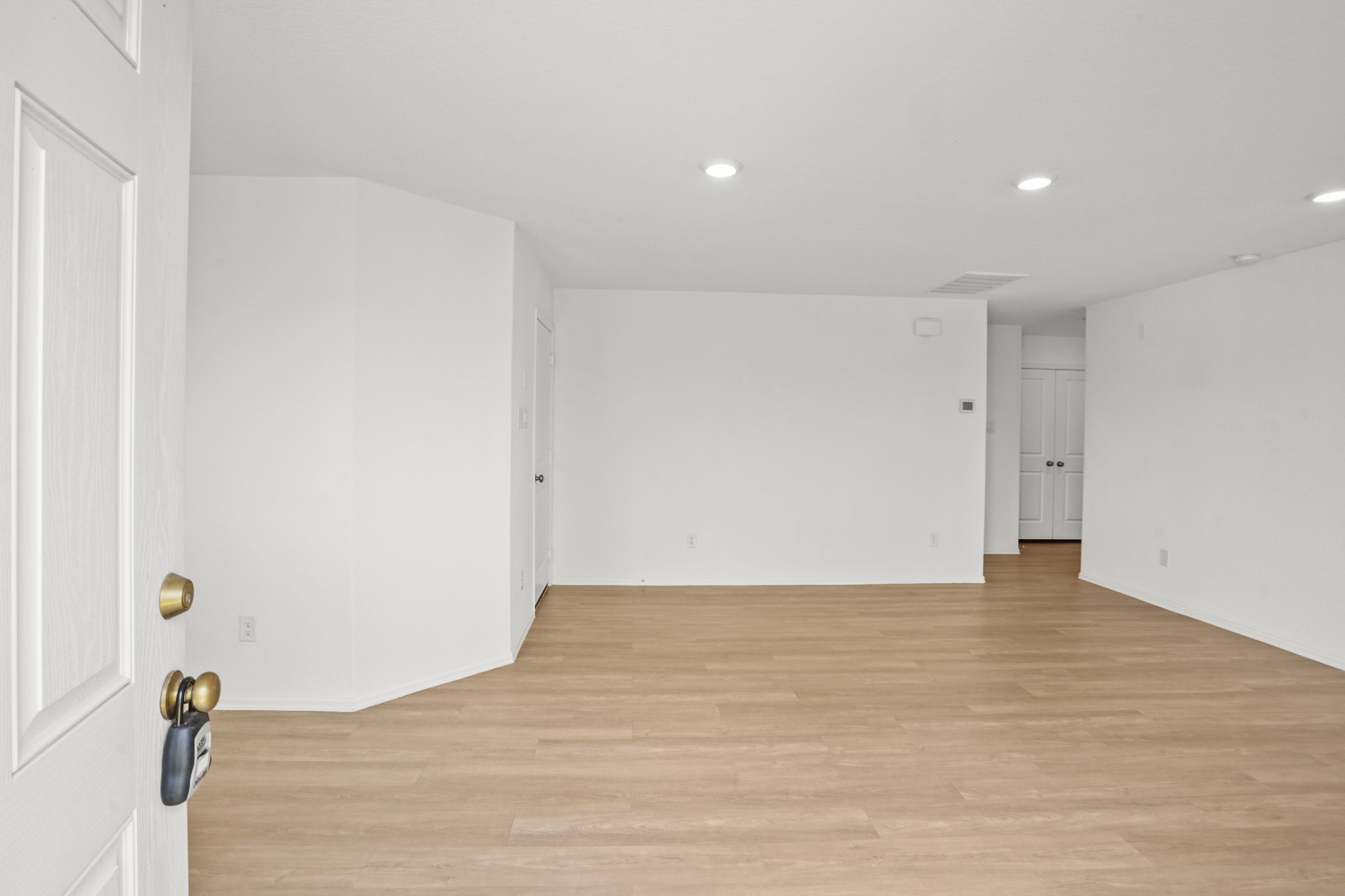 26802 Wilderye Cove Lane Property Photo 3