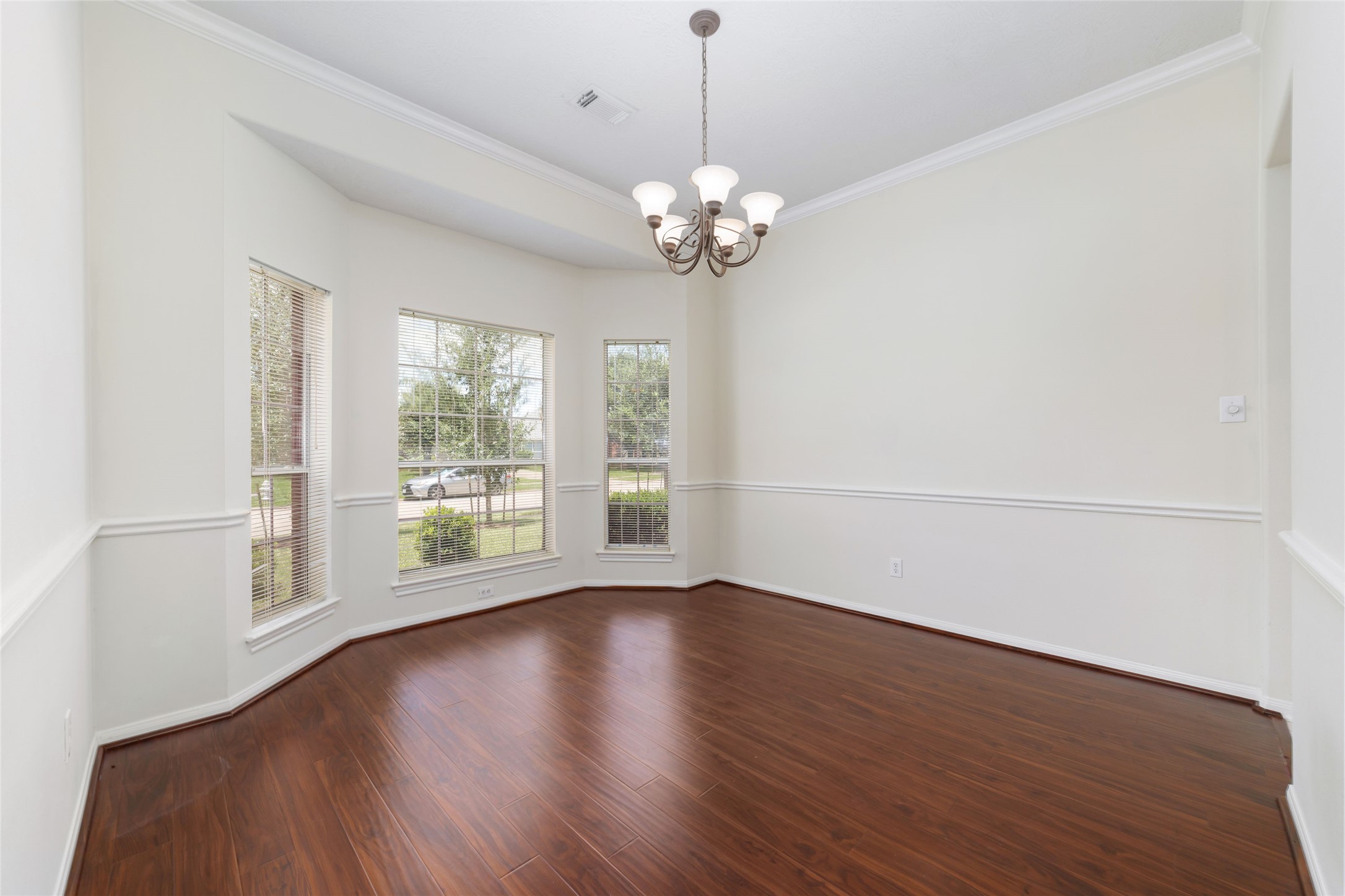 10603 White Bridge Lane Property Photo 5