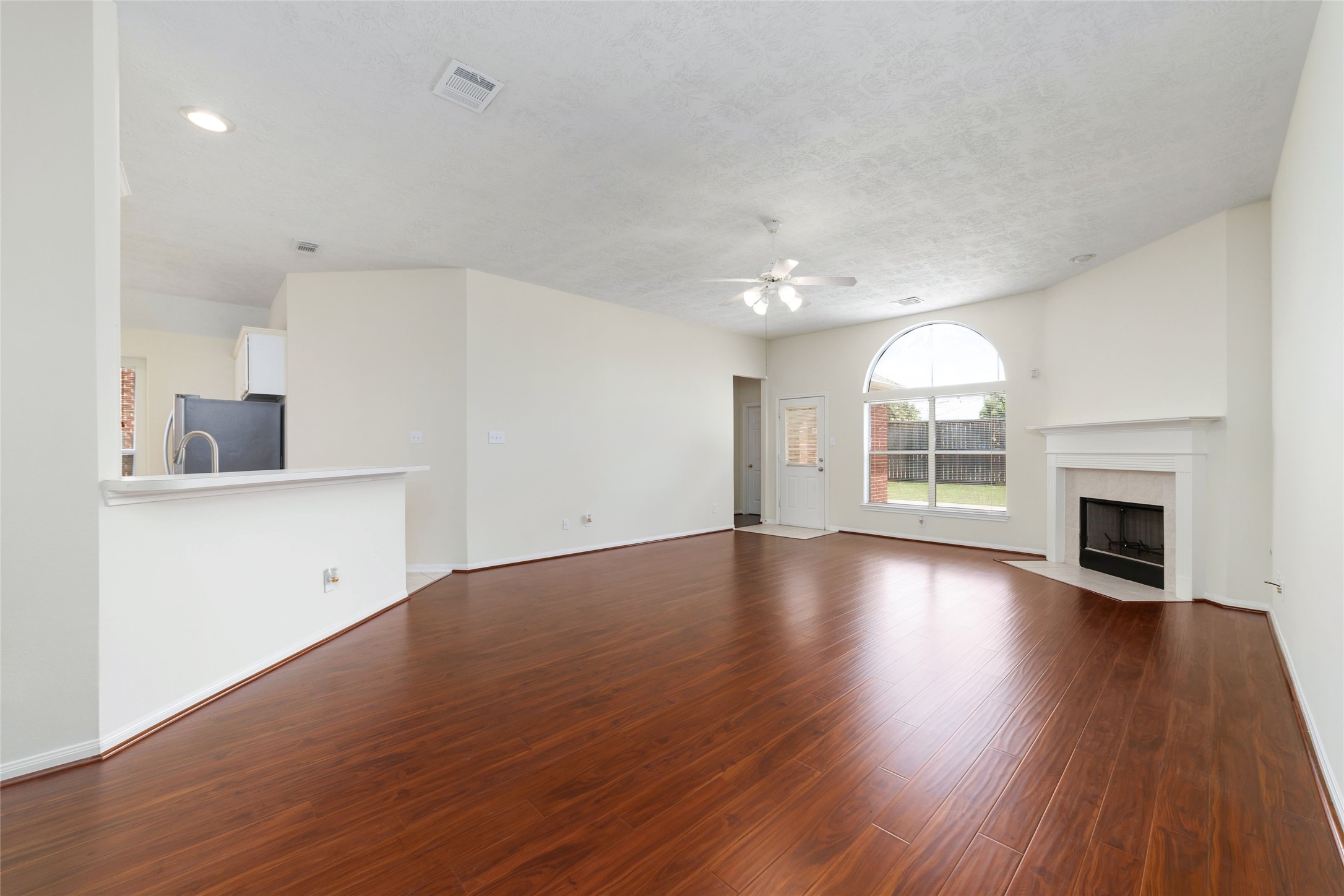 10603 White Bridge Lane Property Photo 7
