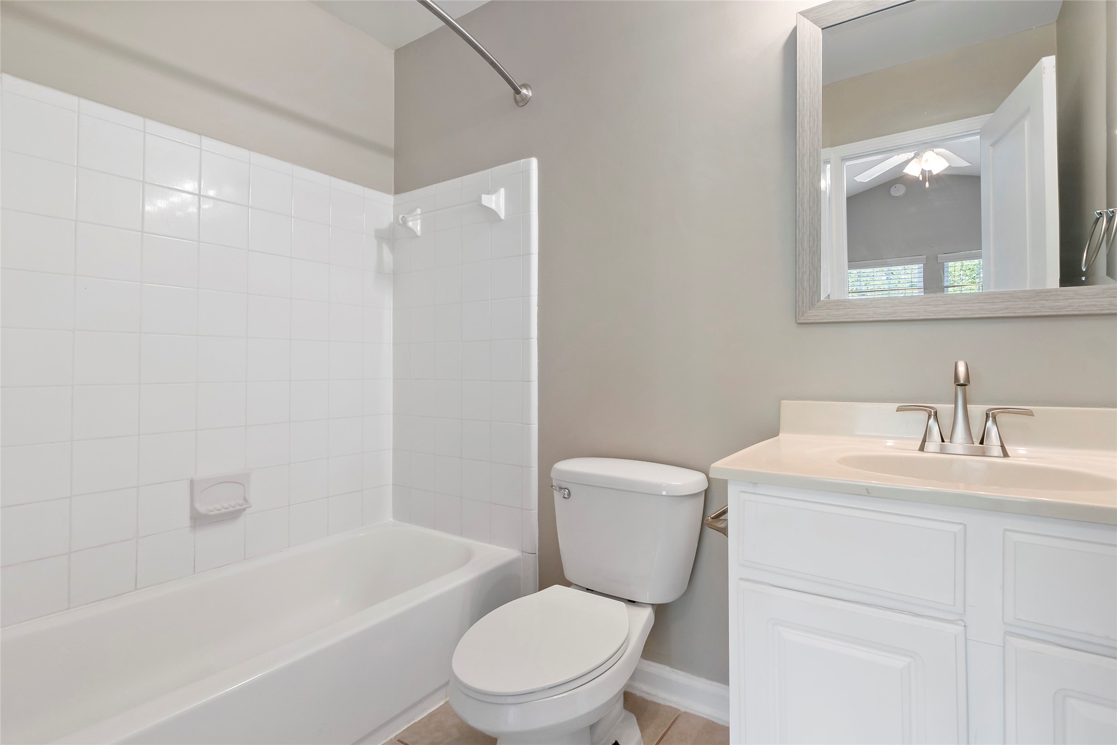 1725 Harvey Mitchell Parkway S 1112 Property Photo 20