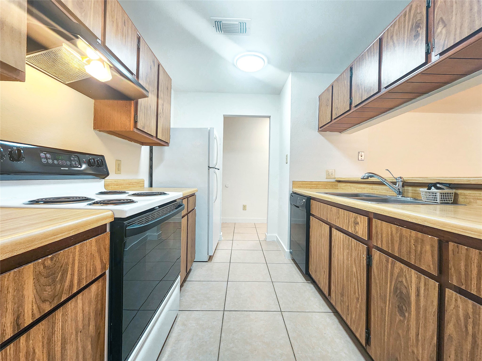 2 Redberry Court Property Photo 5