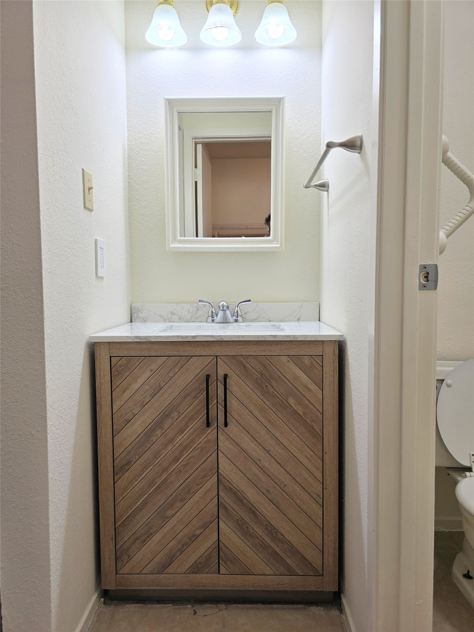 2 Redberry Court Property Photo 13