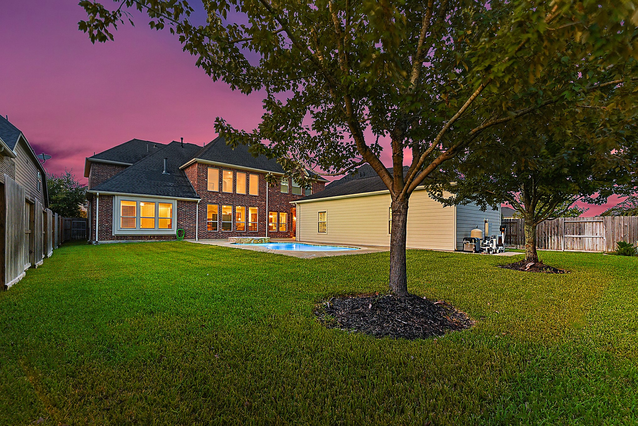 27411 Gladway Manor Drive Property Photo 3