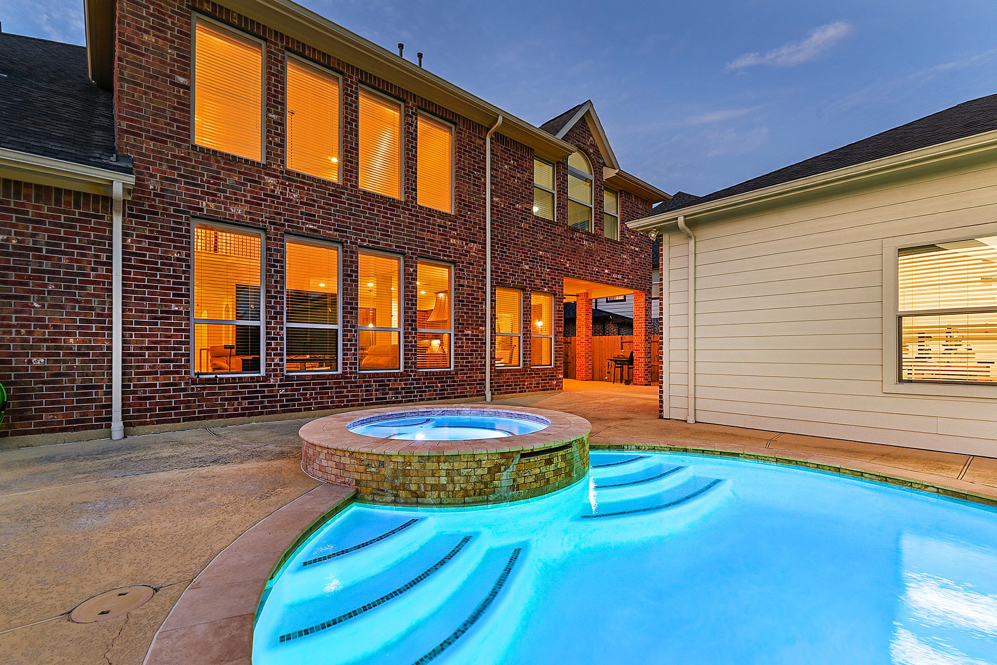 27411 Gladway Manor Drive Property Photo 4