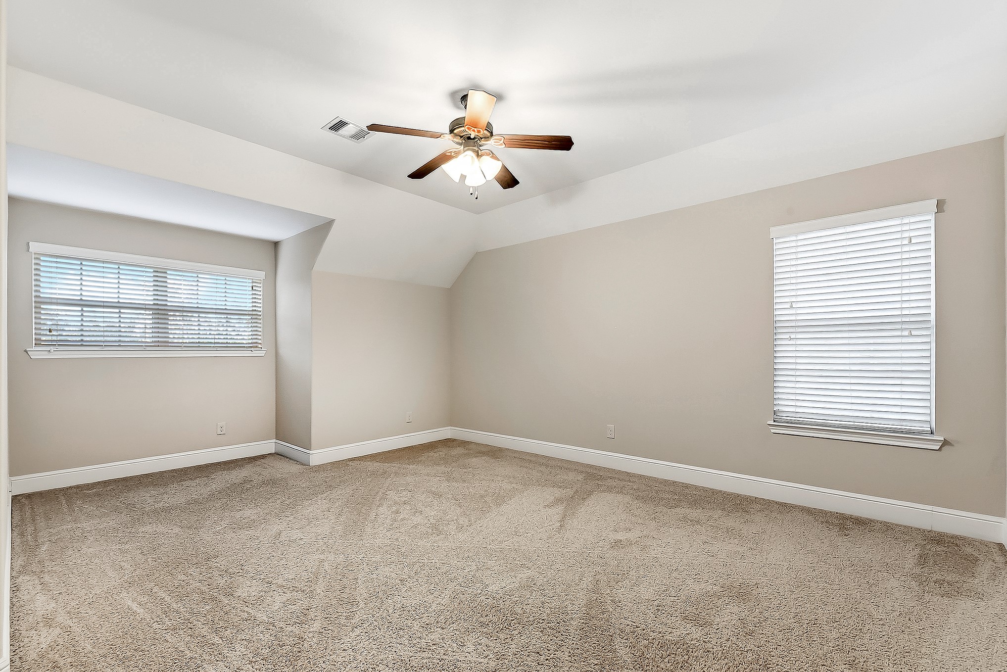 27411 Gladway Manor Drive Property Photo 43