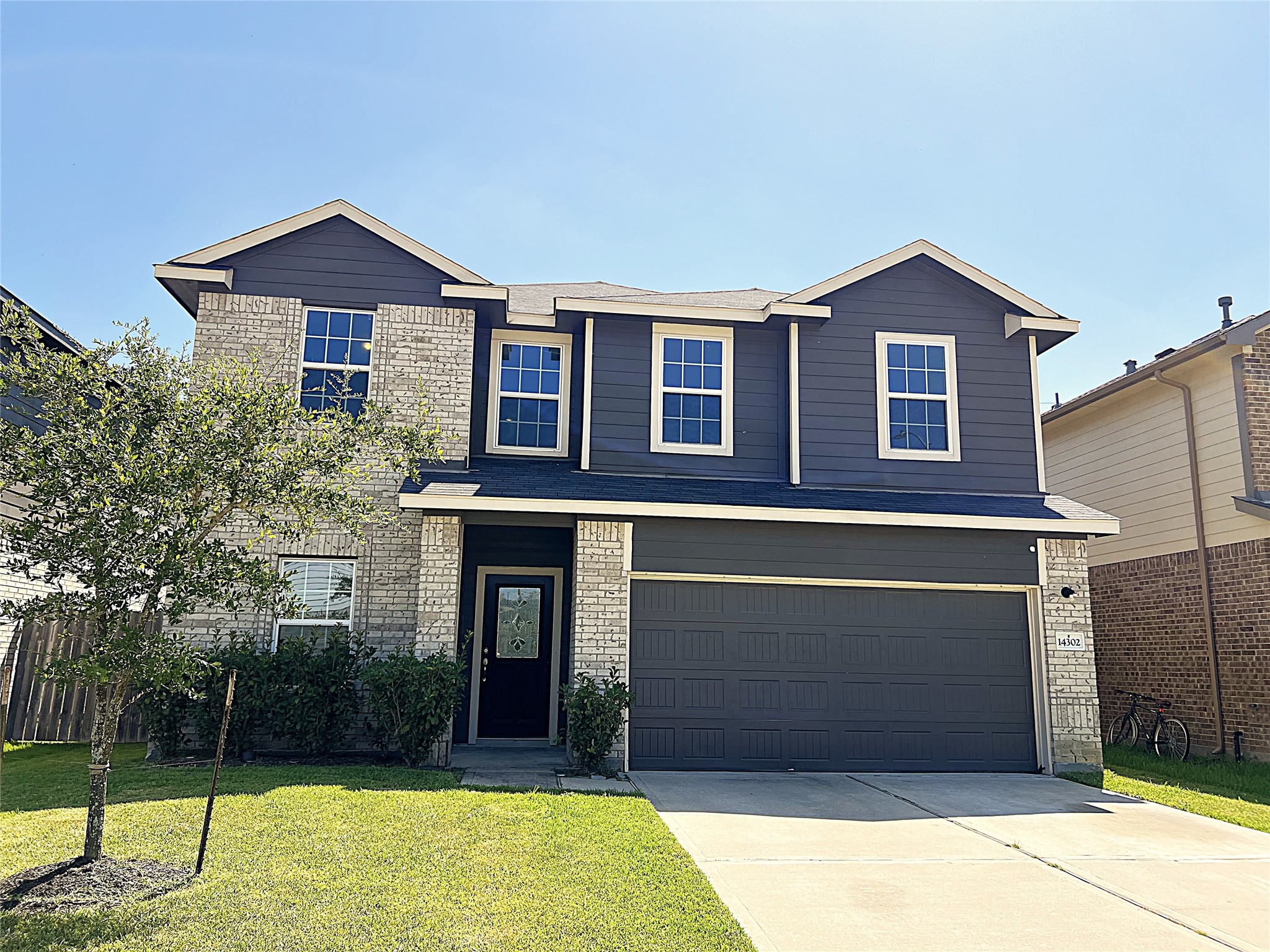 14302 Beach Pine Trail Property Photo 1
