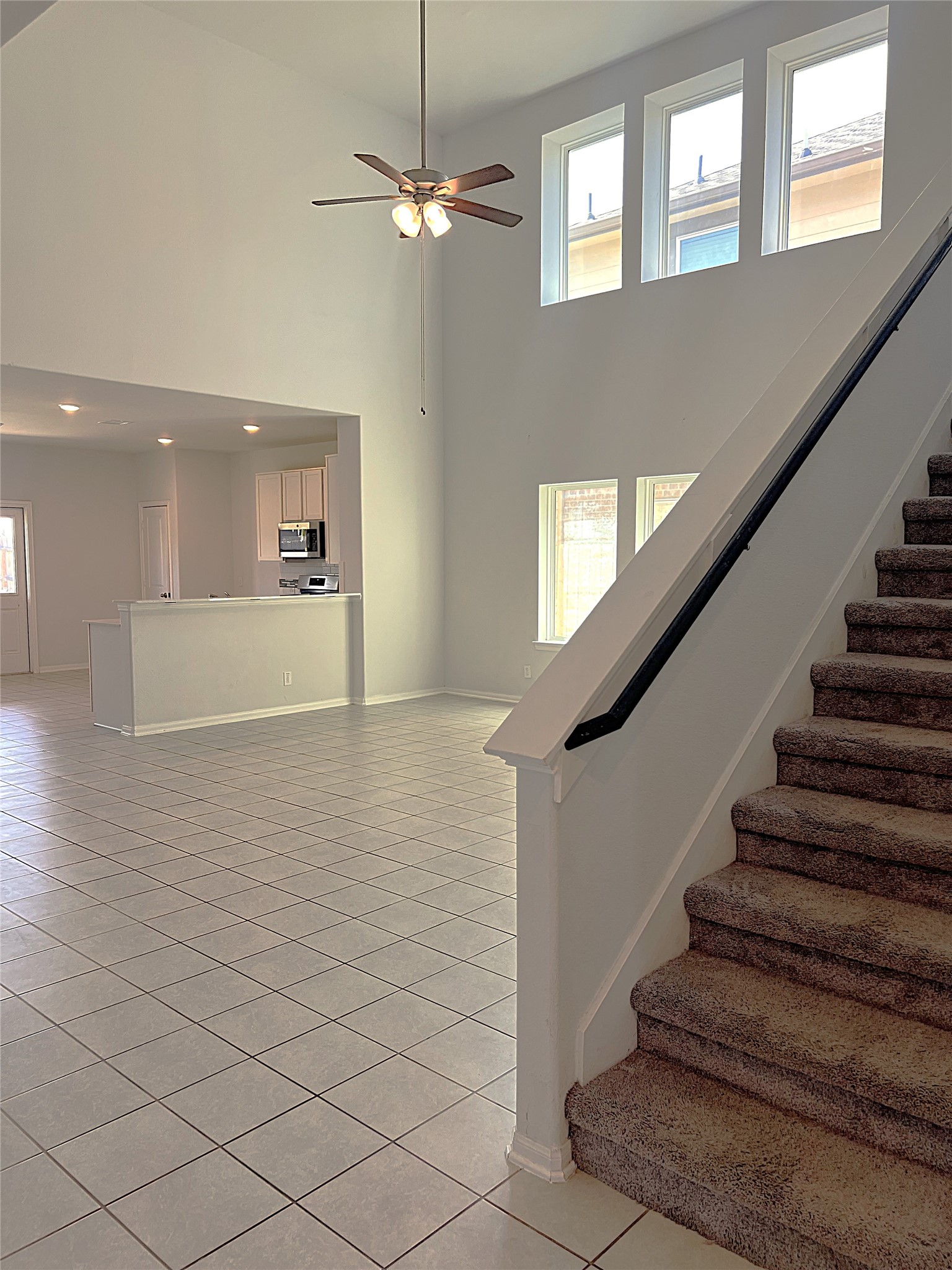 14302 Beach Pine Trail Property Photo 4