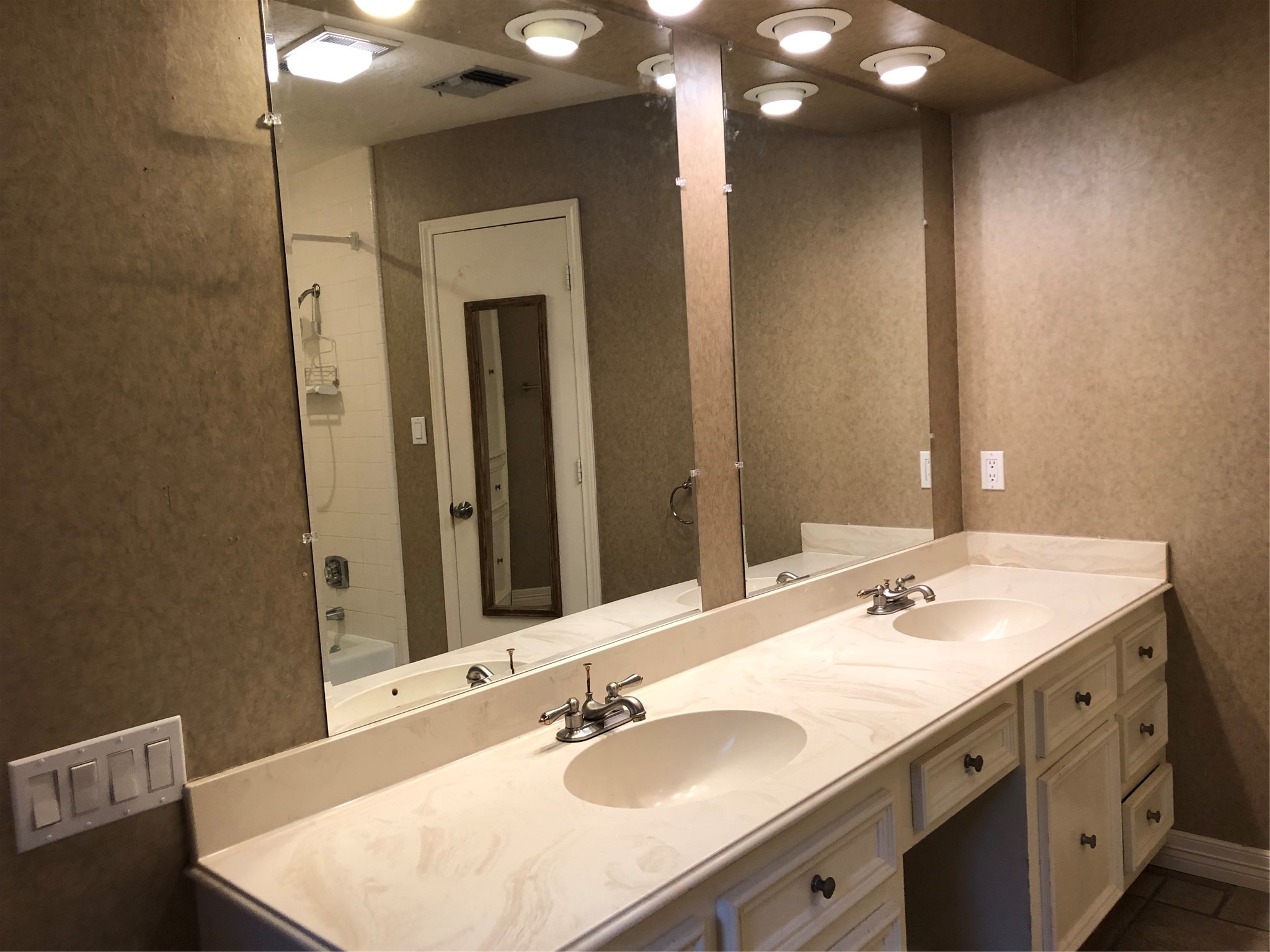 3414 Wooddale Lane Property Photo 23