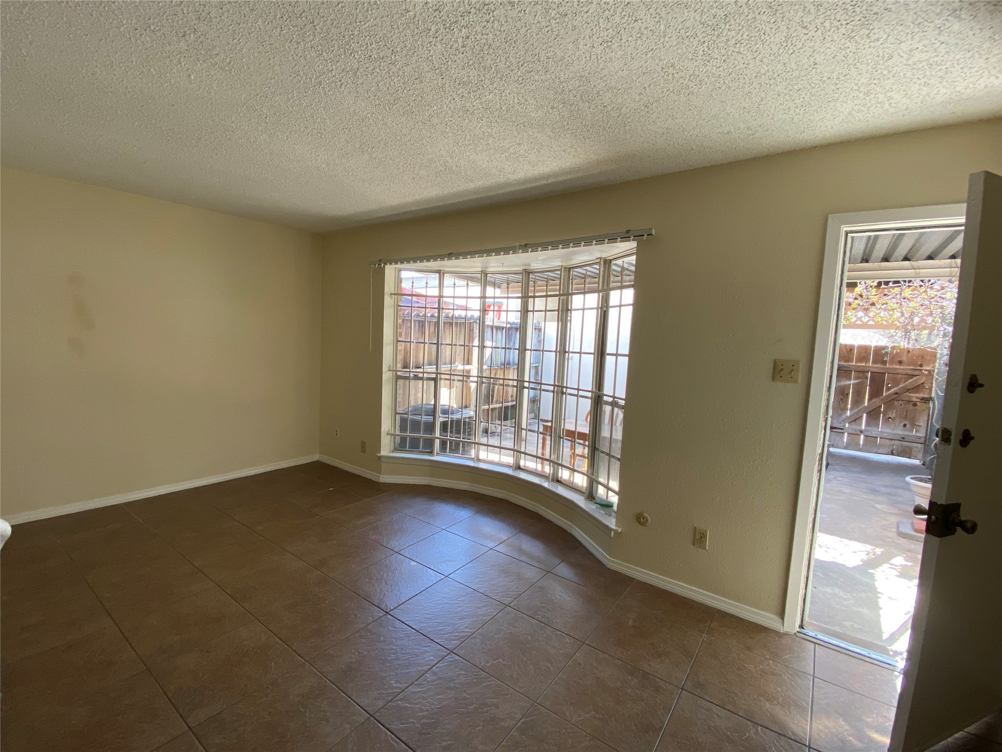 8470 Leawood Boulevard Property Photo 7