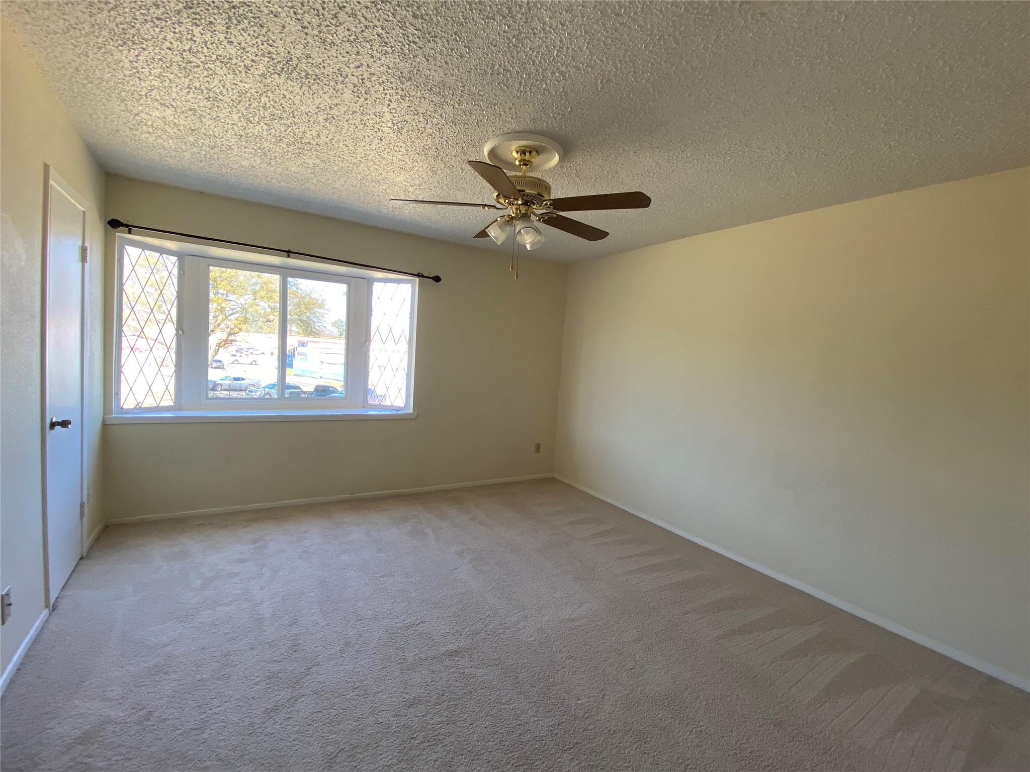 8470 Leawood Boulevard Property Photo 10