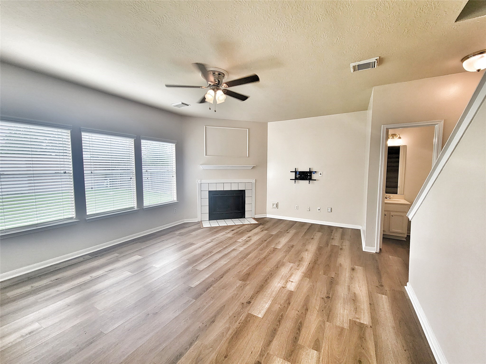 2715 Sailors Moon Drive Property Photo 7