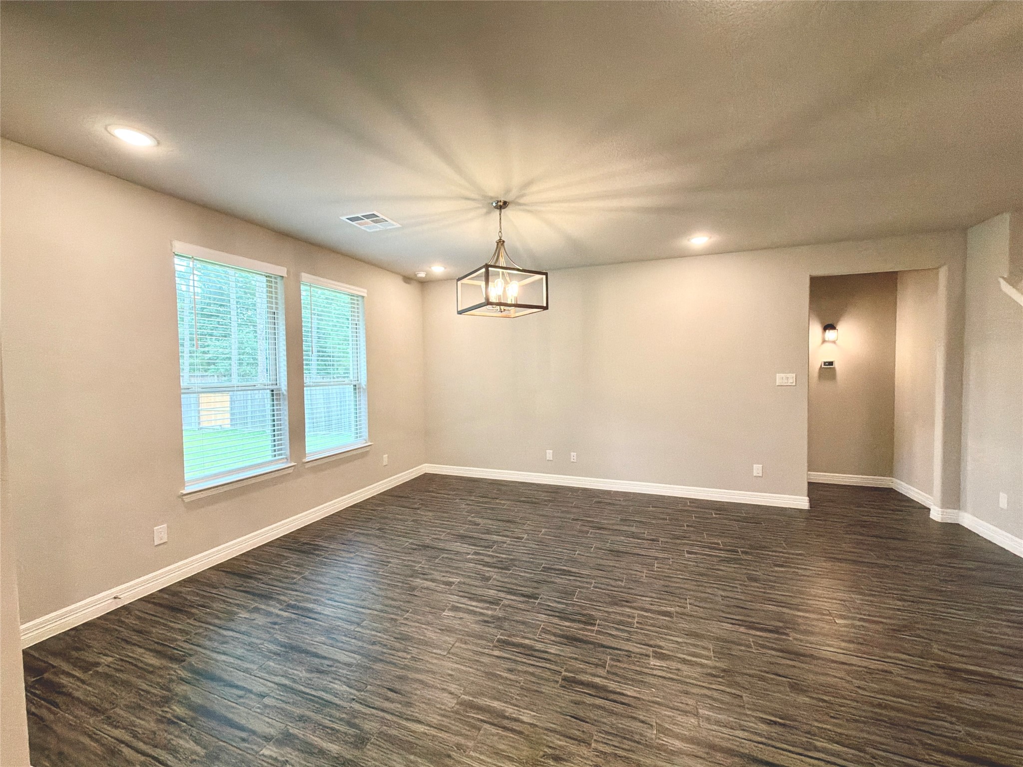 415 Northern Pike Drive Property Photo 8