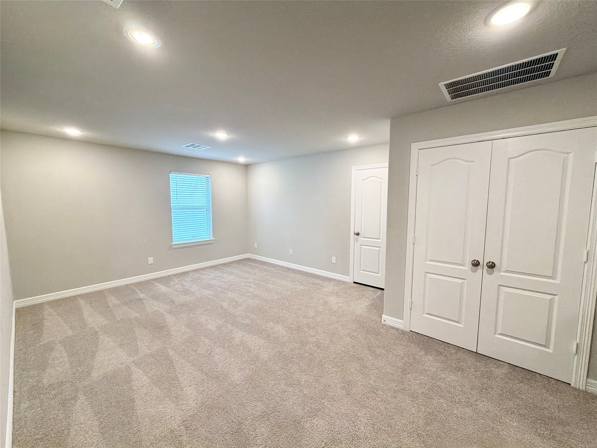 415 Northern Pike Drive Property Photo 19