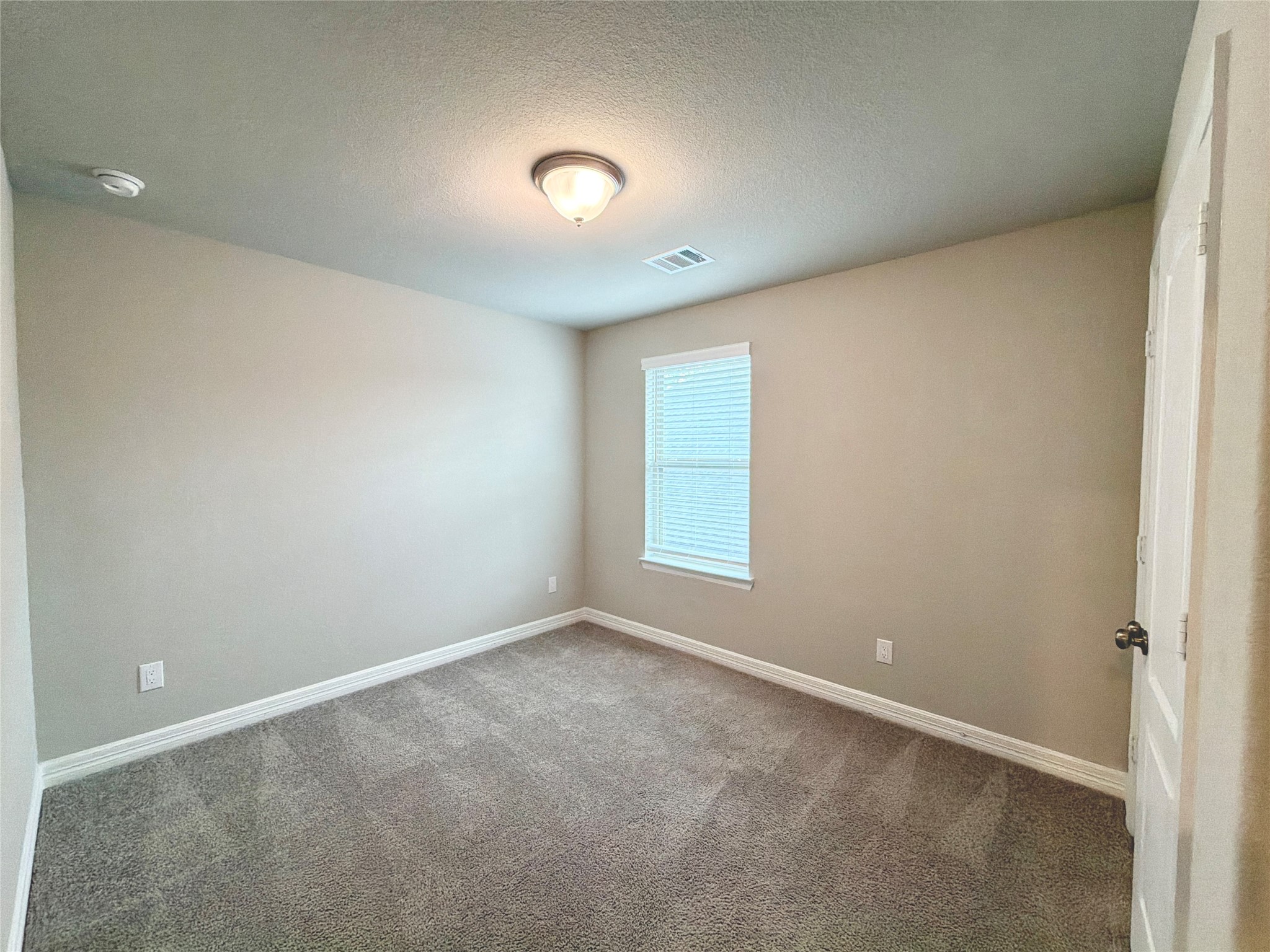 415 Northern Pike Drive Property Photo 26
