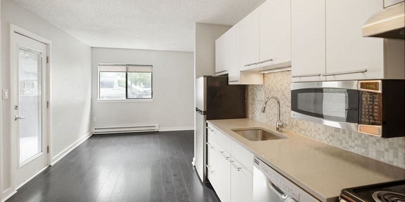 2037 Walnut St Property Photo 10