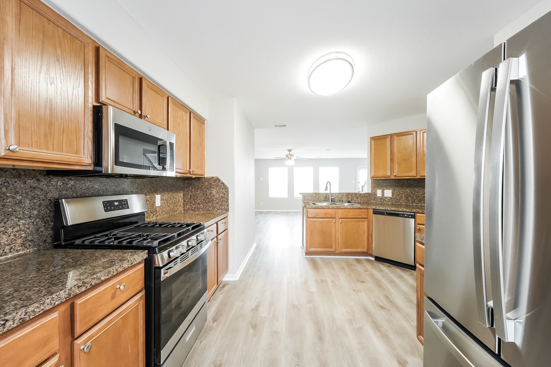 9816 Lace Flower Way Property Photo 9