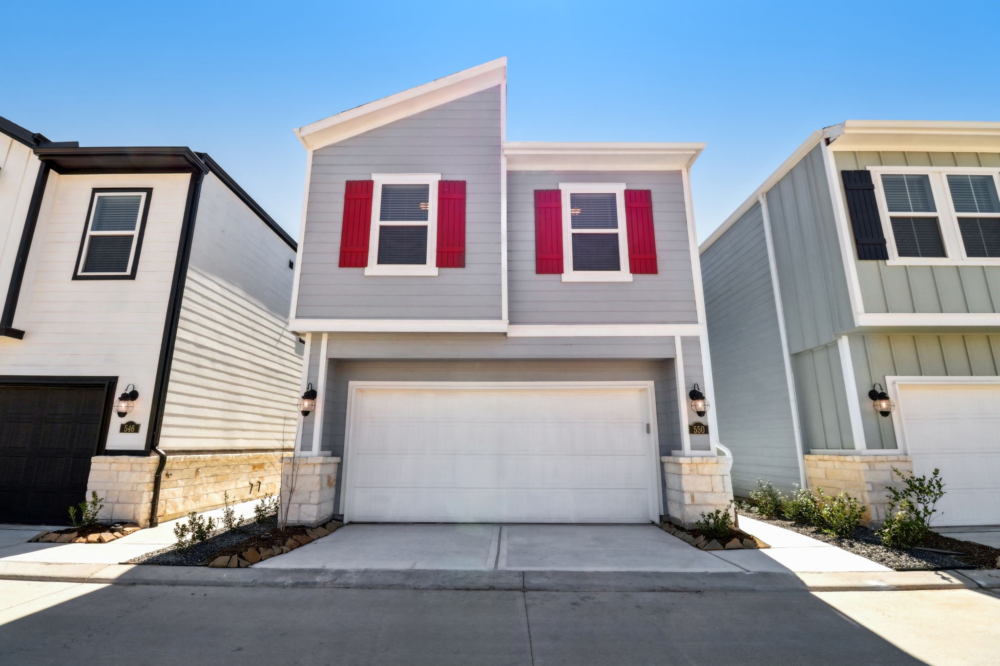 550 Avisa Drive Property Photo