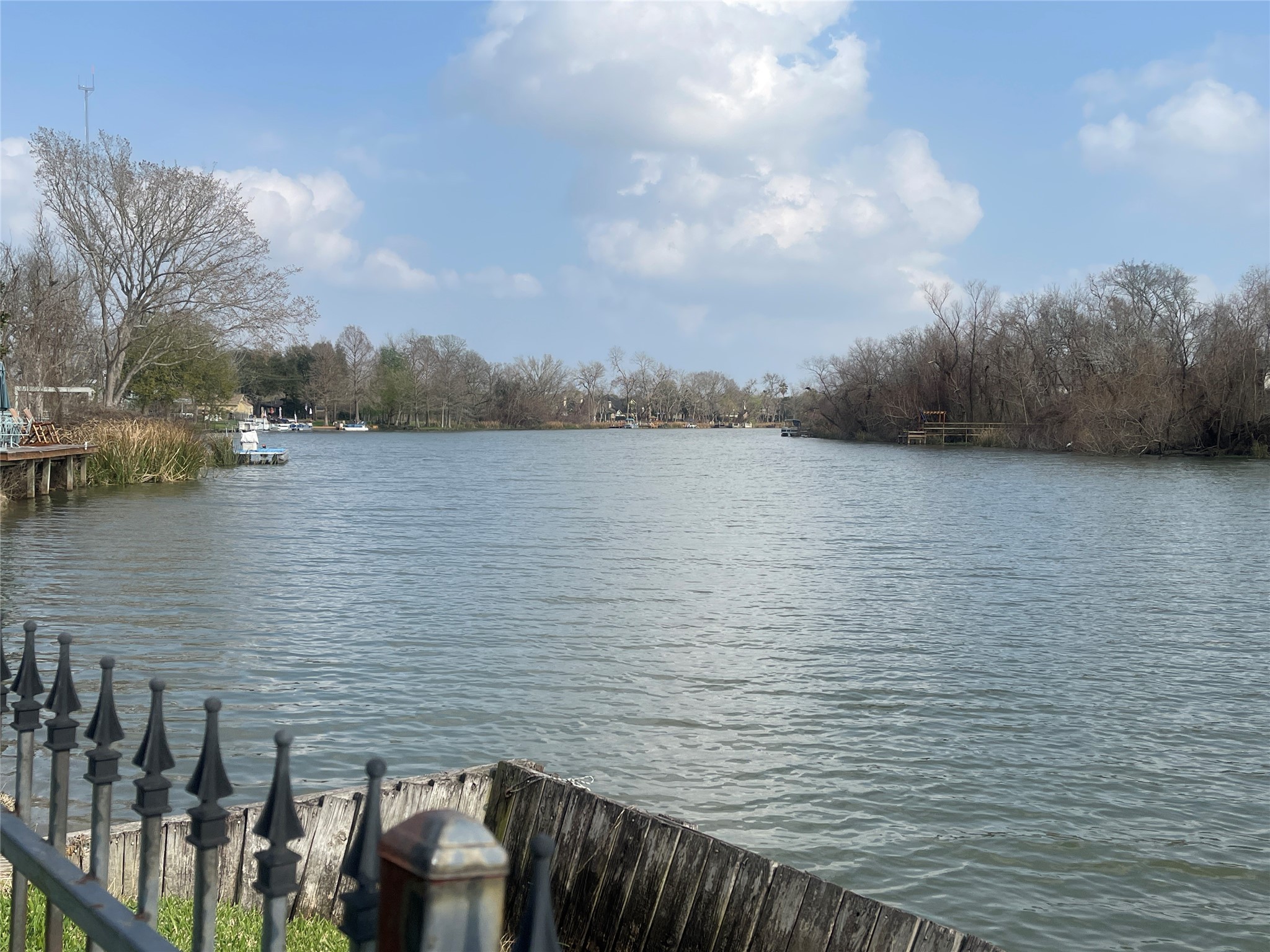 2127 Glenn Lakes Lane Property Photo 1