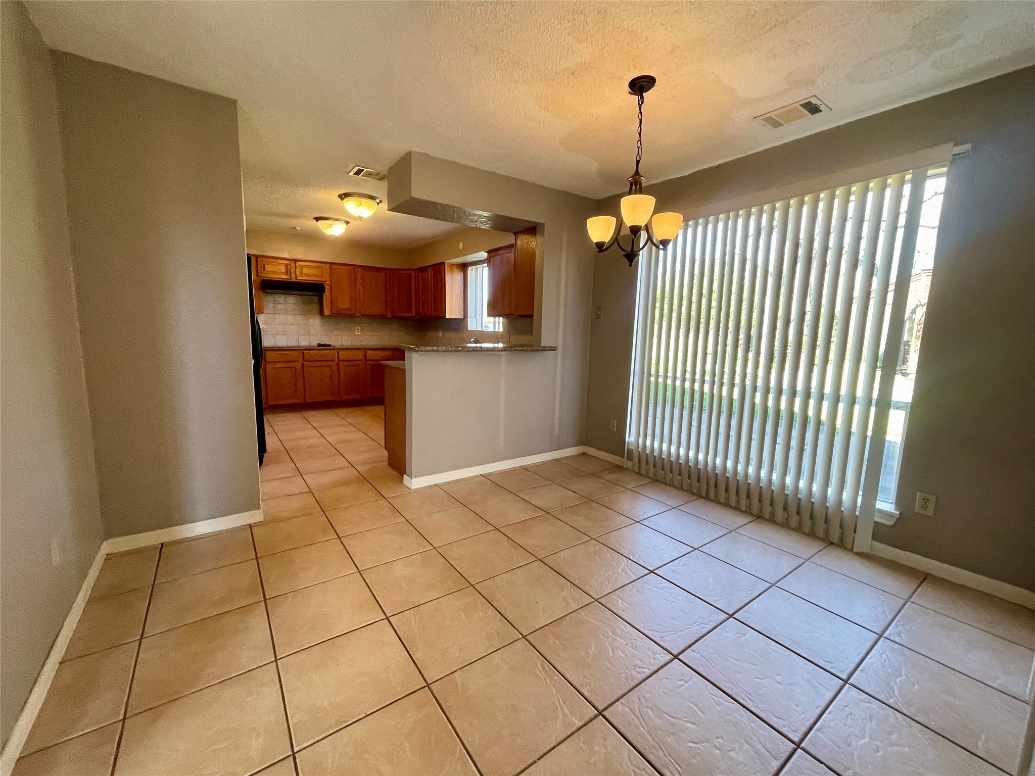 2127 Glenn Lakes Lane Property Photo 10