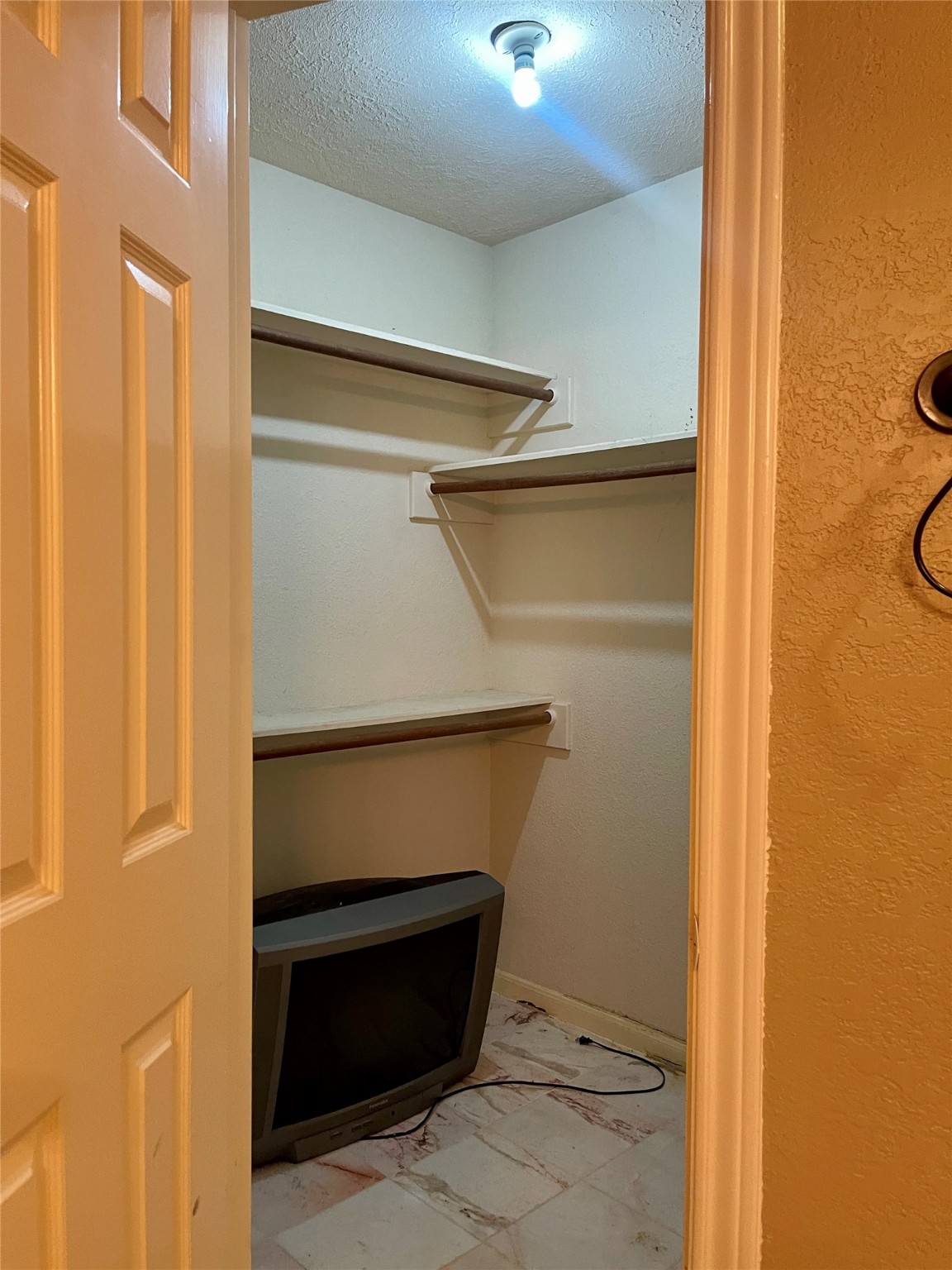 2127 Glenn Lakes Lane Property Photo 21