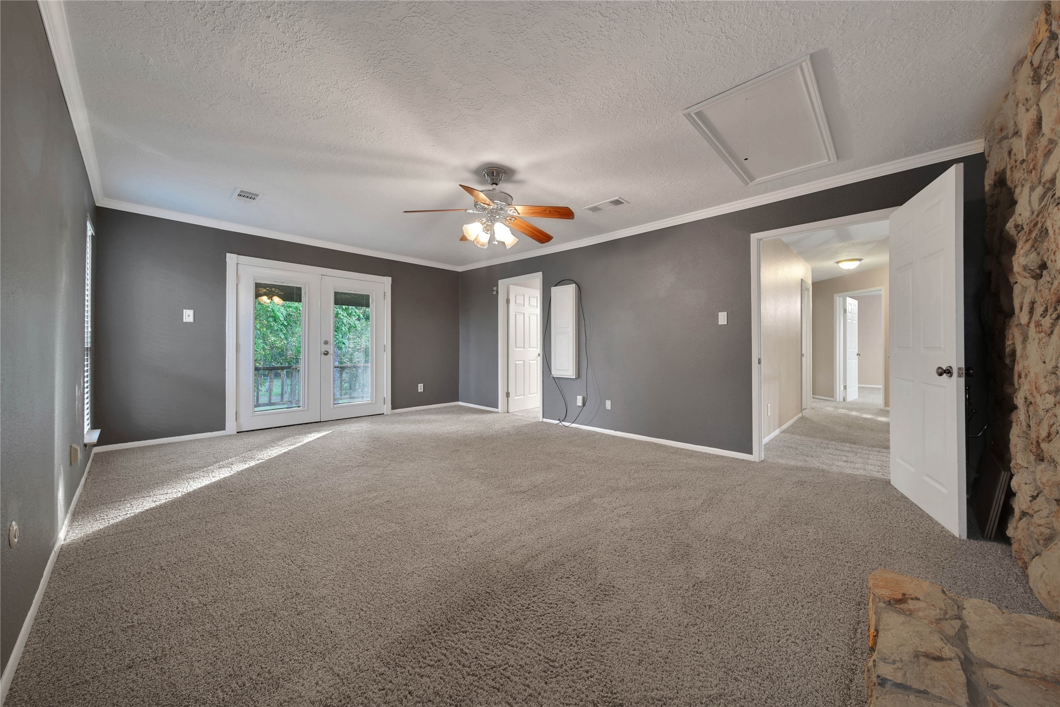 9814 King Circle S Property Photo 21