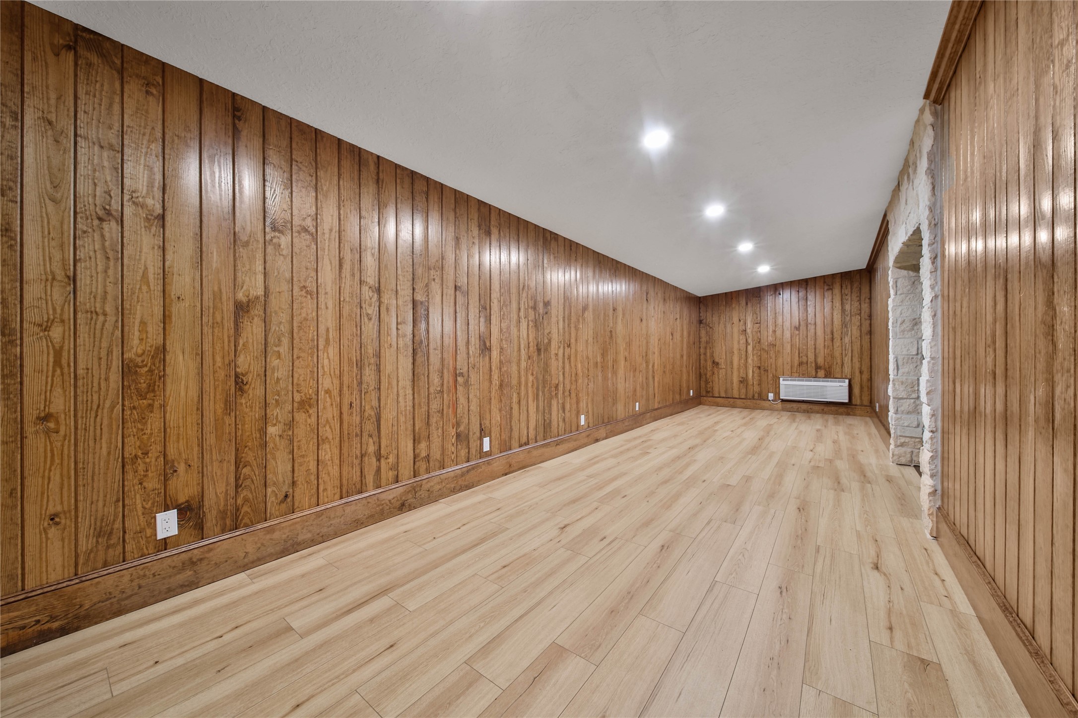 9814 King Circle S Property Photo 34