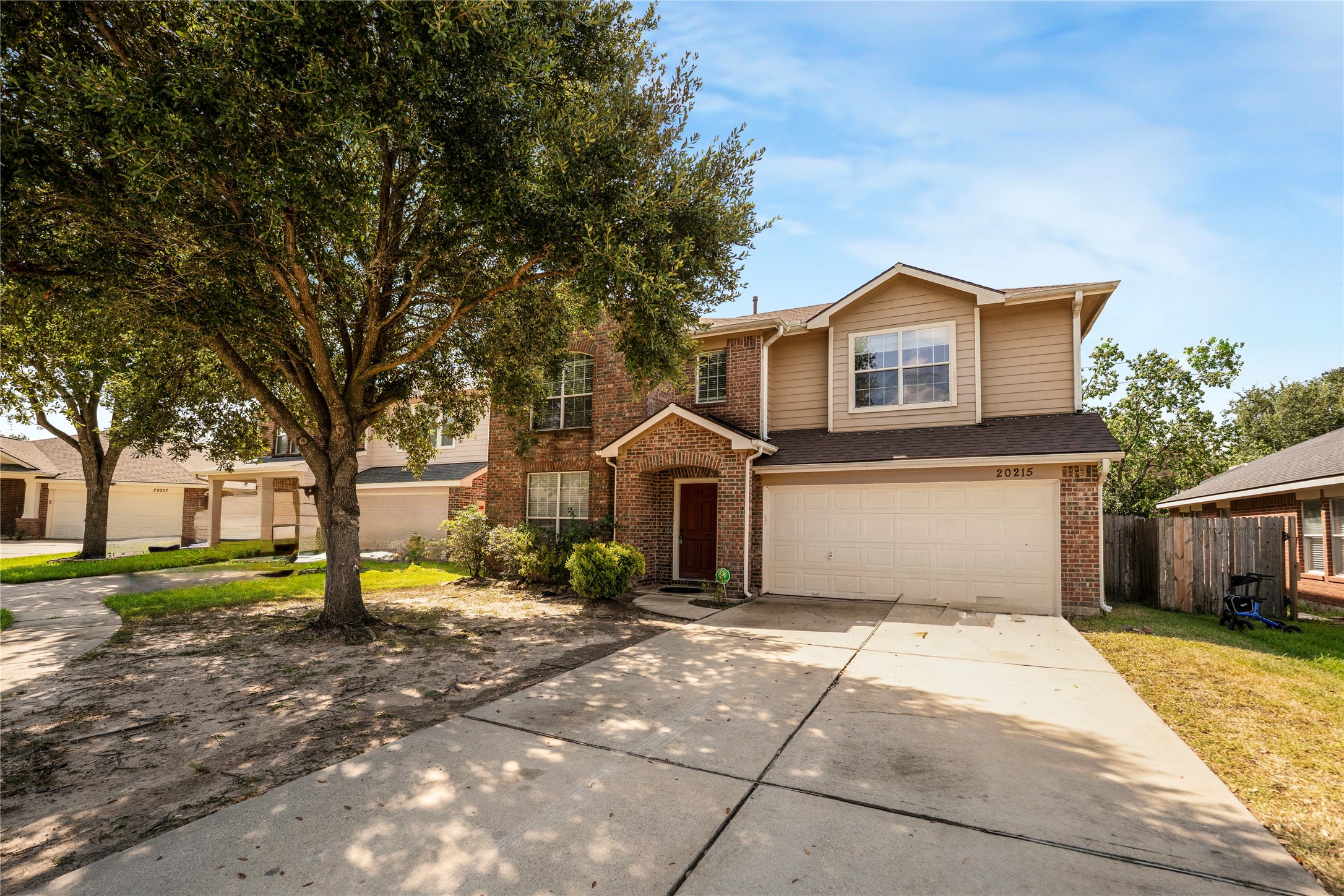 20215 Suncoast Drive Property Photo 2