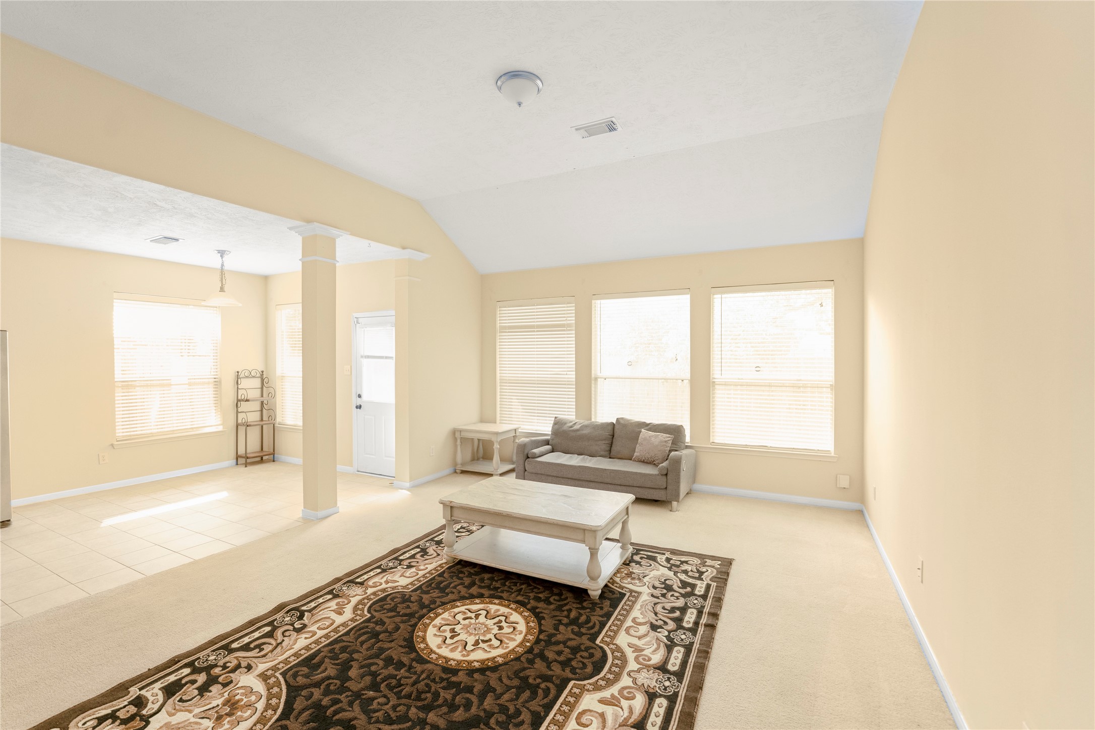 20215 Suncoast Drive Property Photo 4