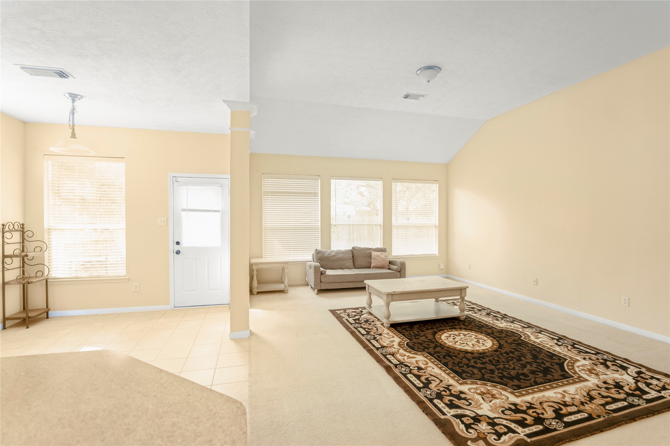 20215 Suncoast Drive Property Photo 8