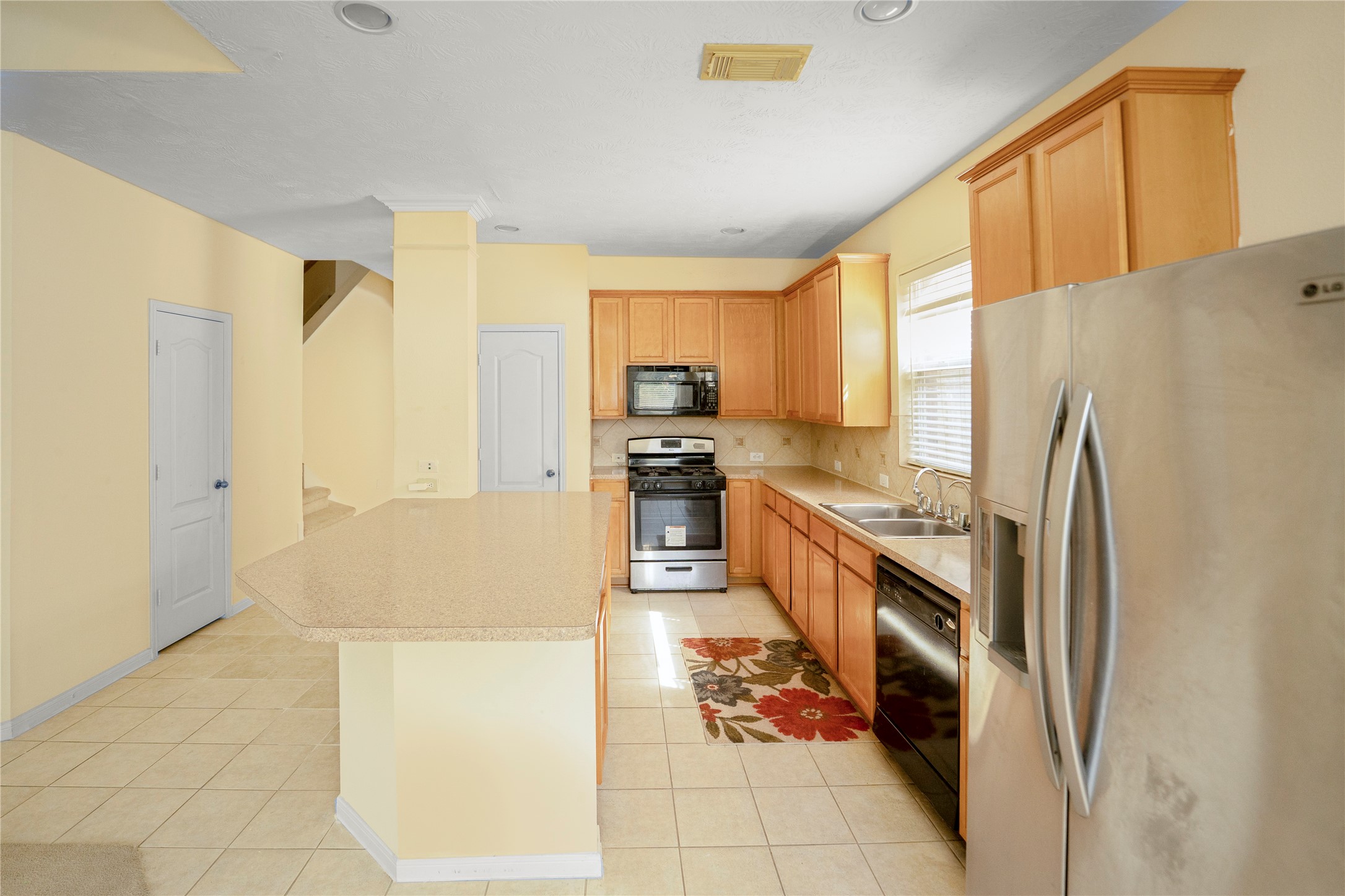 20215 Suncoast Drive Property Photo 11
