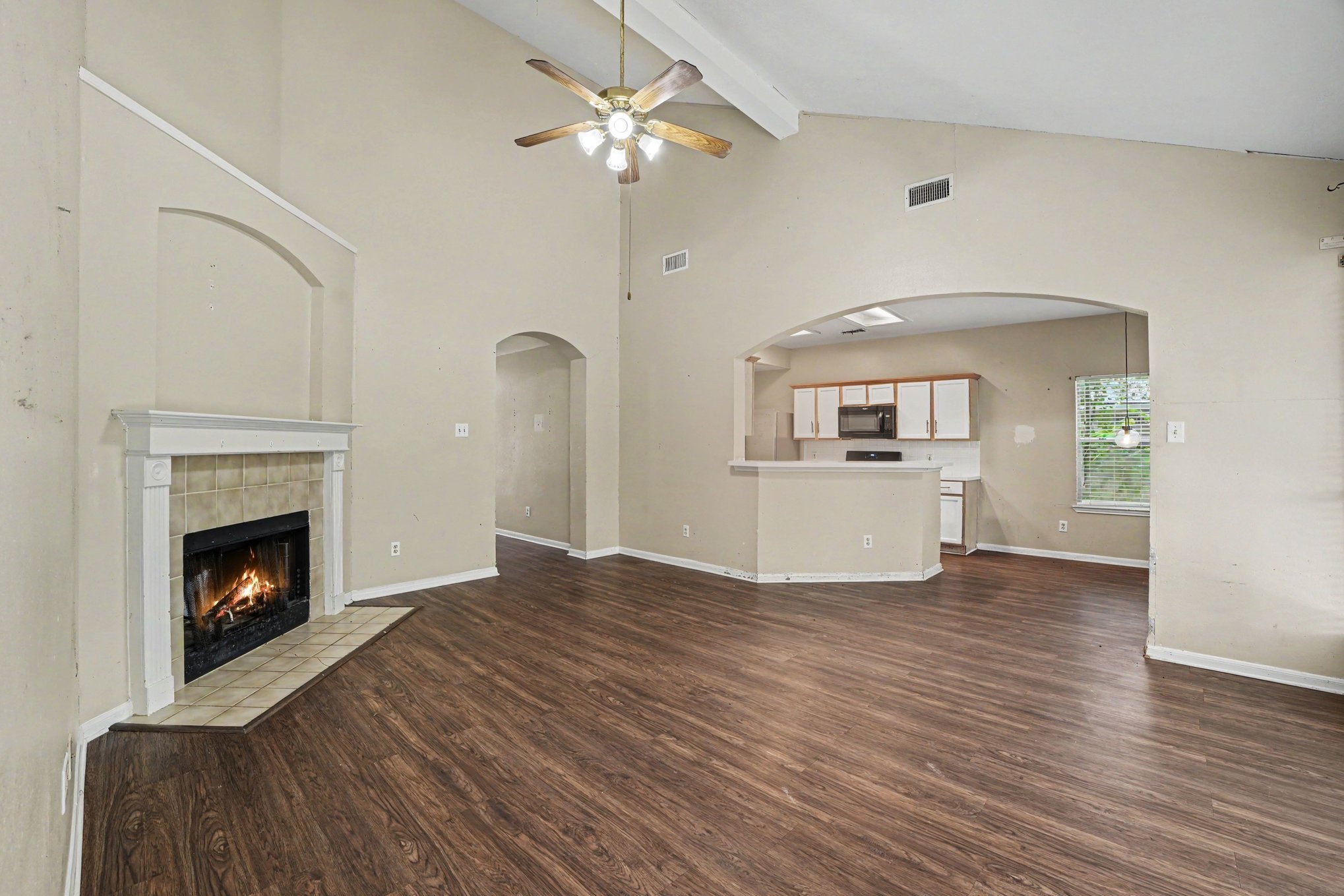 1805 Manor Circle Property Photo 5