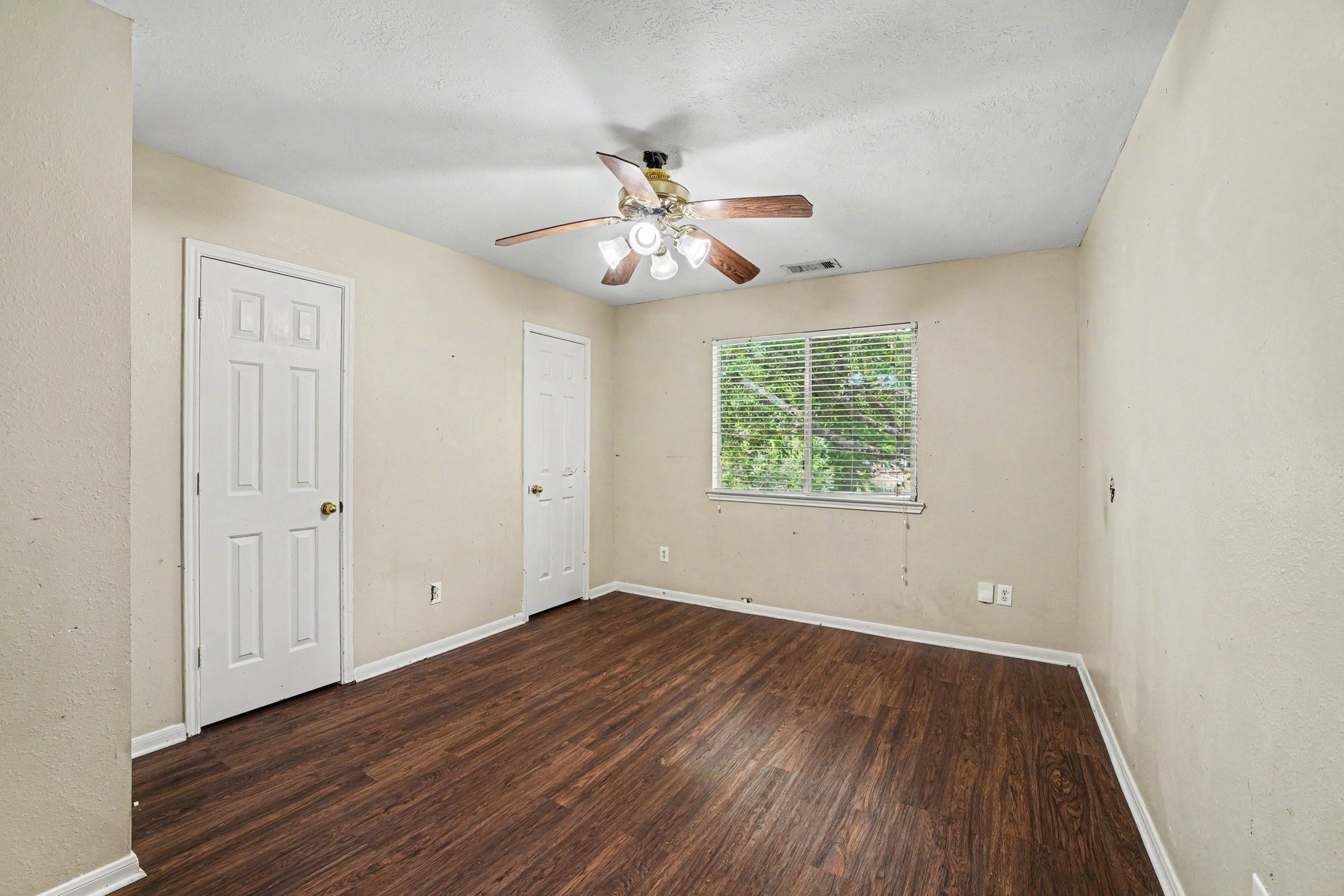 1805 Manor Circle Property Photo 23
