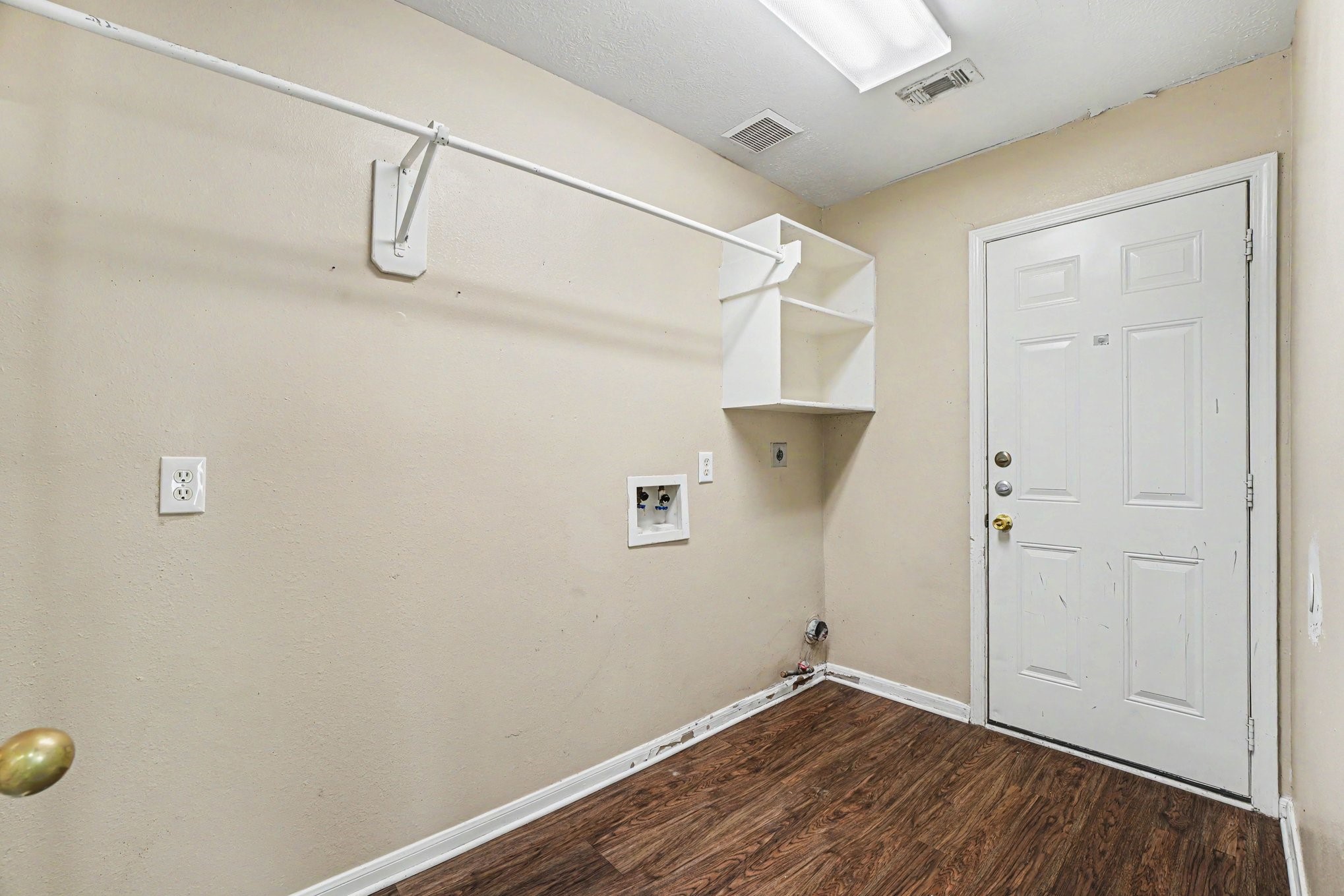 1805 Manor Circle Property Photo 24